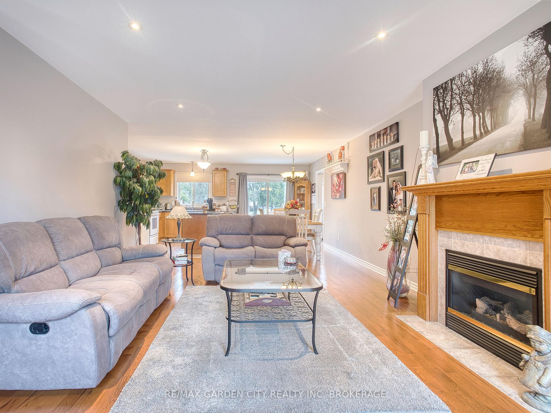Photo 17 of 785 Foss Road, Pelham, Fenwick — HOMEH