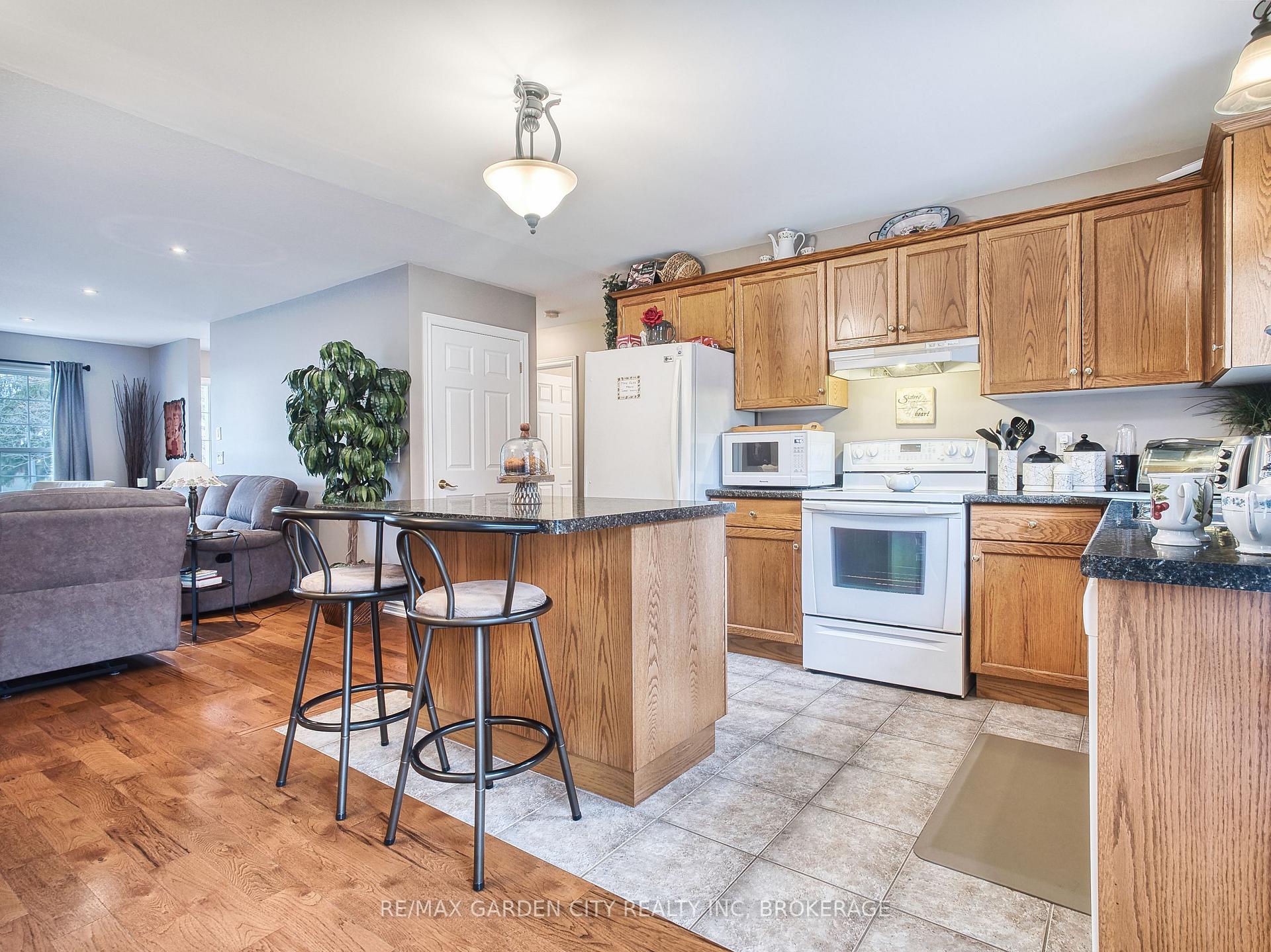 Photo 25 of 785 Foss Road, Pelham, Fenwick — HOMEH