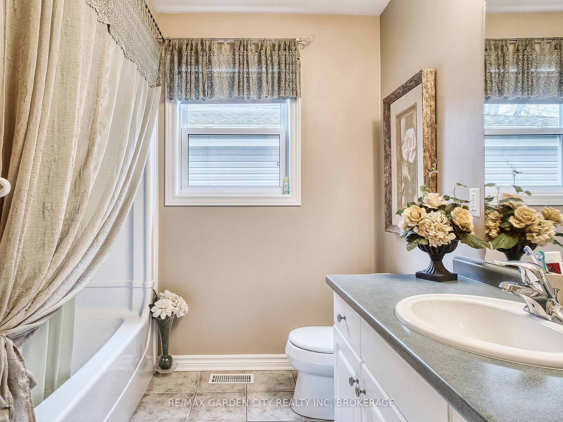 Photo 35 of 785 Foss Road, Pelham, Fenwick — HOMEH