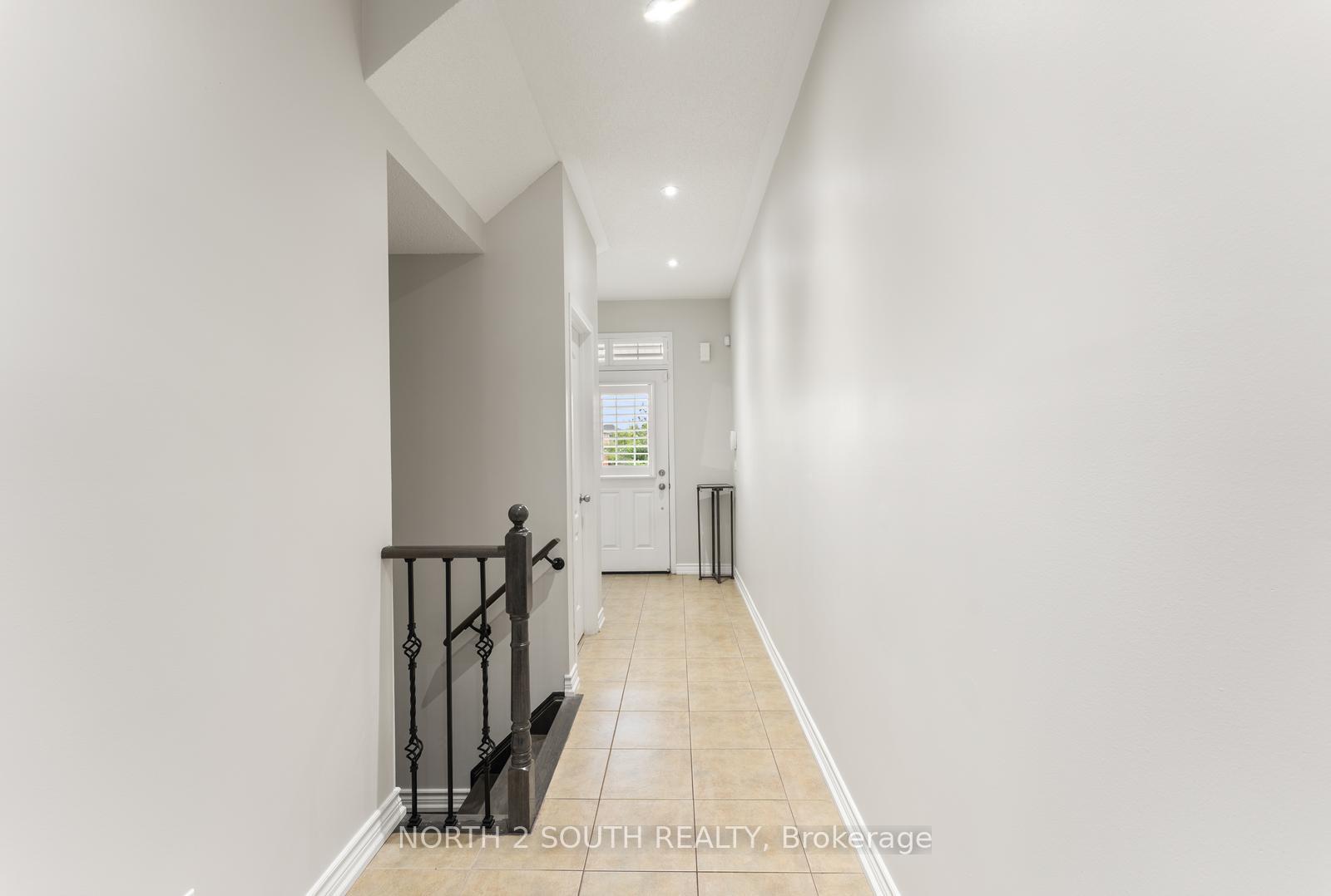 Photo 5 of 722 Farmstead Drive, Milton, Willmott — HOMEH