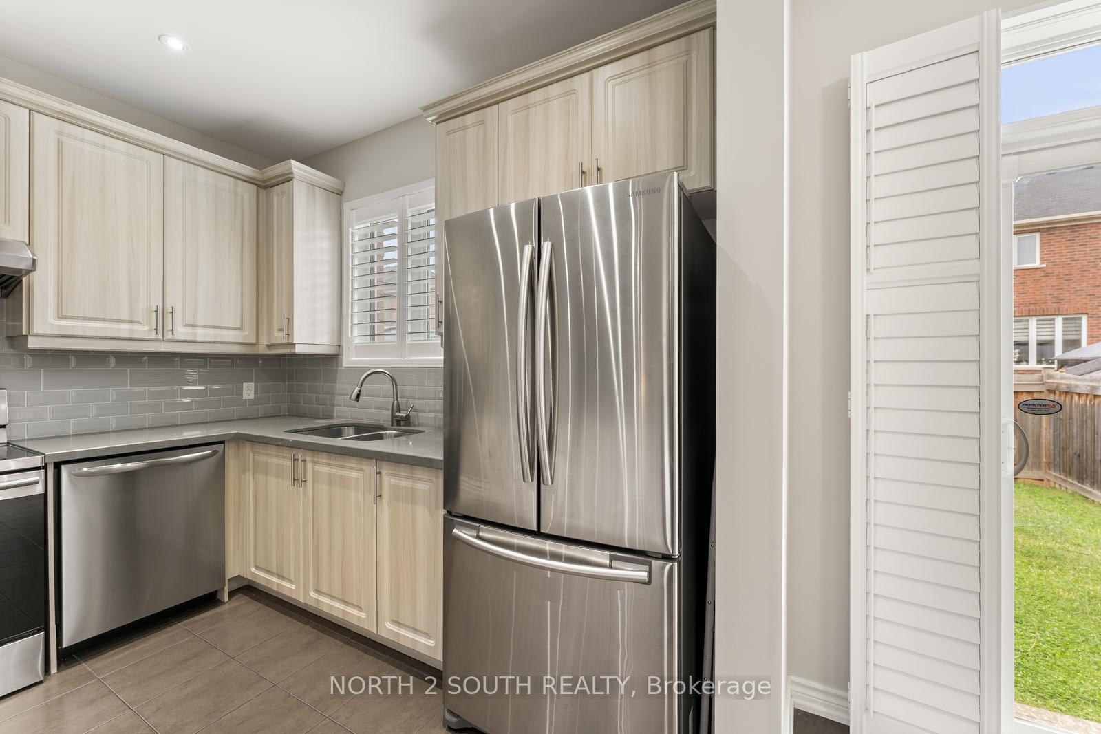 Photo 9 of 722 Farmstead Drive, Milton, Willmott — HOMEH