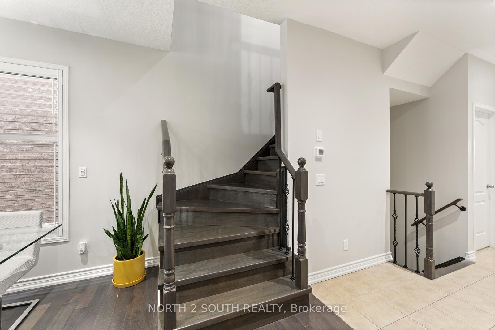 Photo 13 of 722 Farmstead Drive, Milton, Willmott — HOMEH