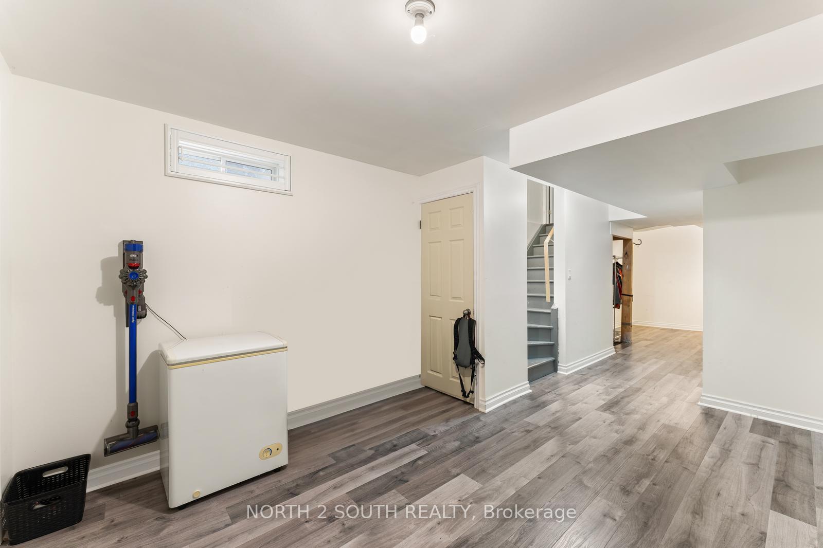 Photo 17 of 722 Farmstead Drive, Milton, Willmott — HOMEH