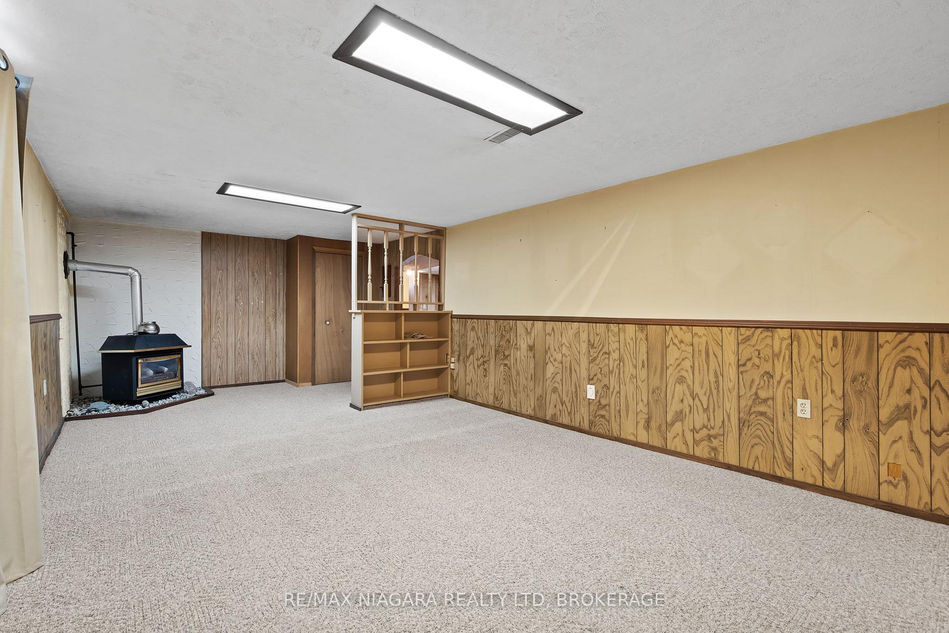 Photo 16 of 7402 Sunhaven Drive, Niagara Falls, Marineland — HOMEH