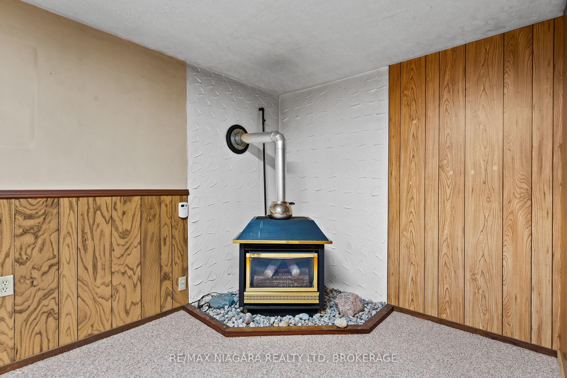 Photo 17 of 7402 Sunhaven Drive, Niagara Falls, Marineland — HOMEH
