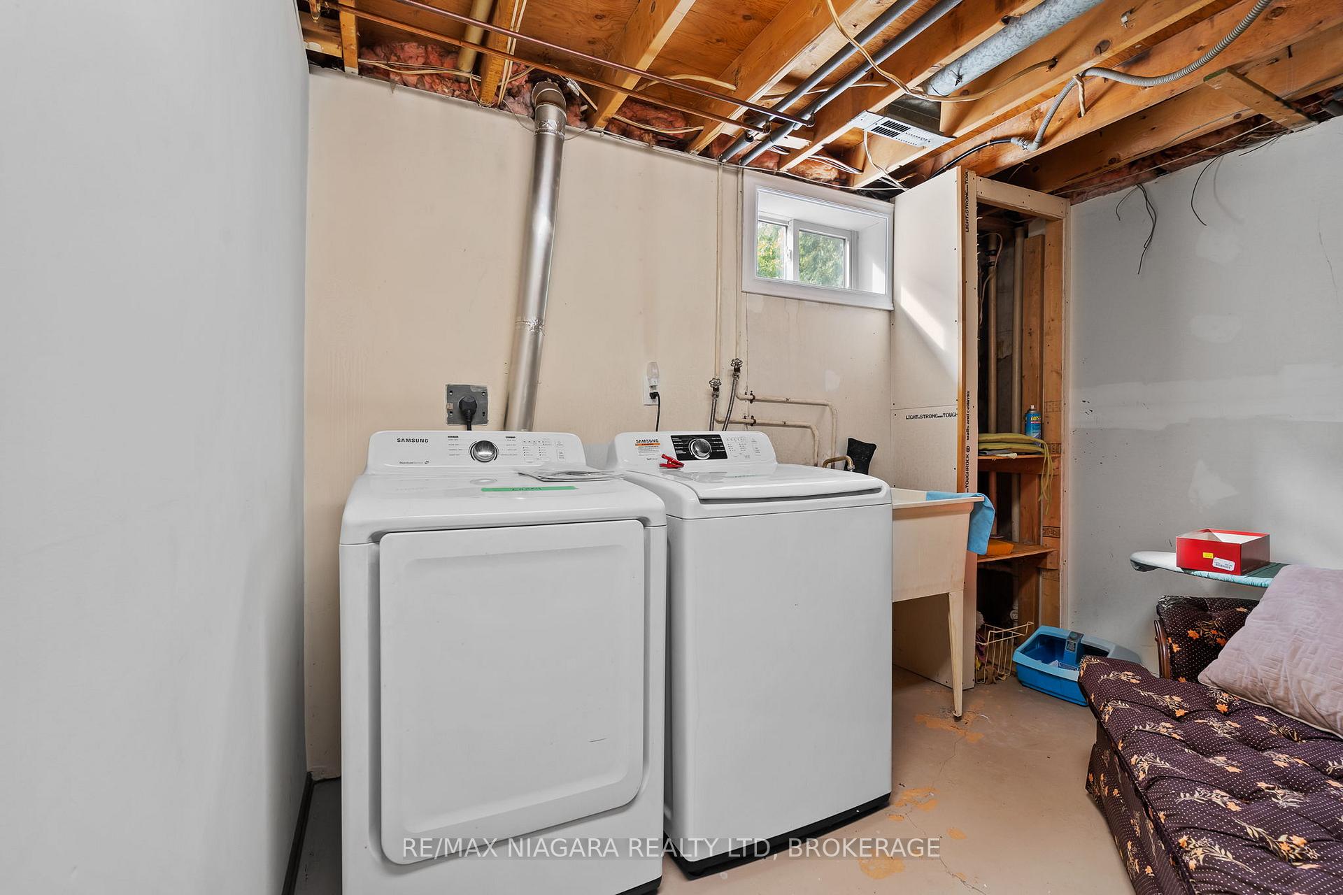 Photo 18 of 7402 Sunhaven Drive, Niagara Falls, Marineland — HOMEH