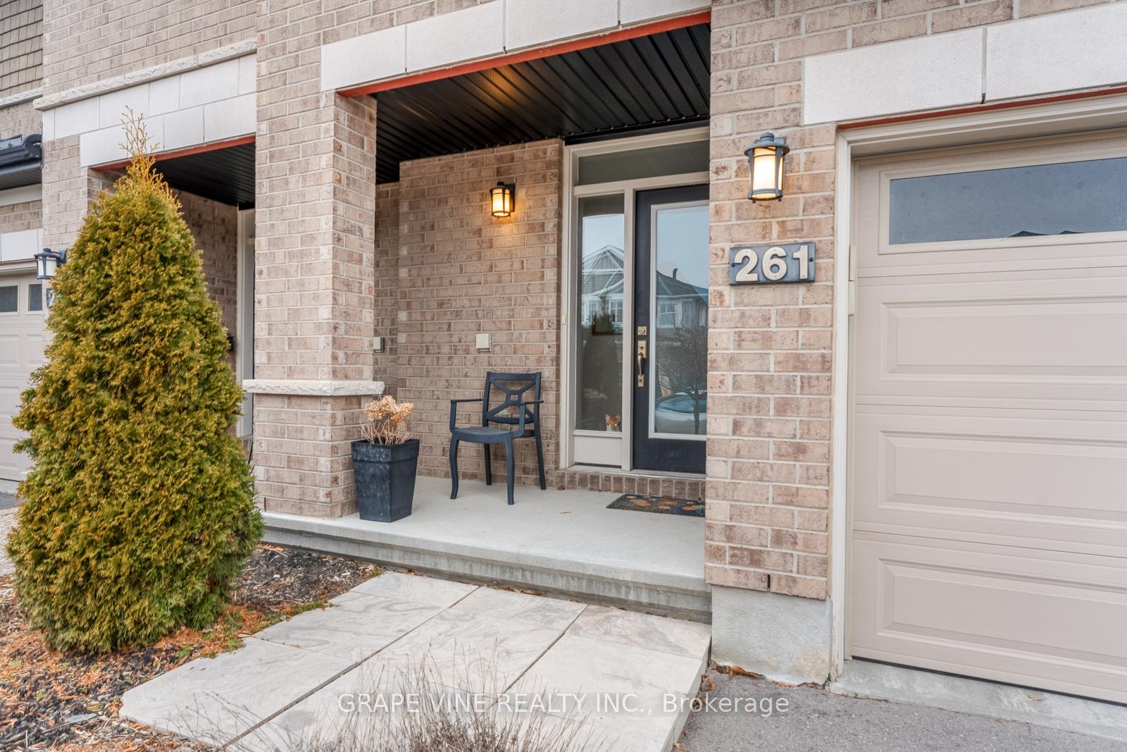 Photo 3 of 261 Shinleaf Crescent, Ottawa, Mer Bleue/Bradley Estates/Anderson Park — HOMEH