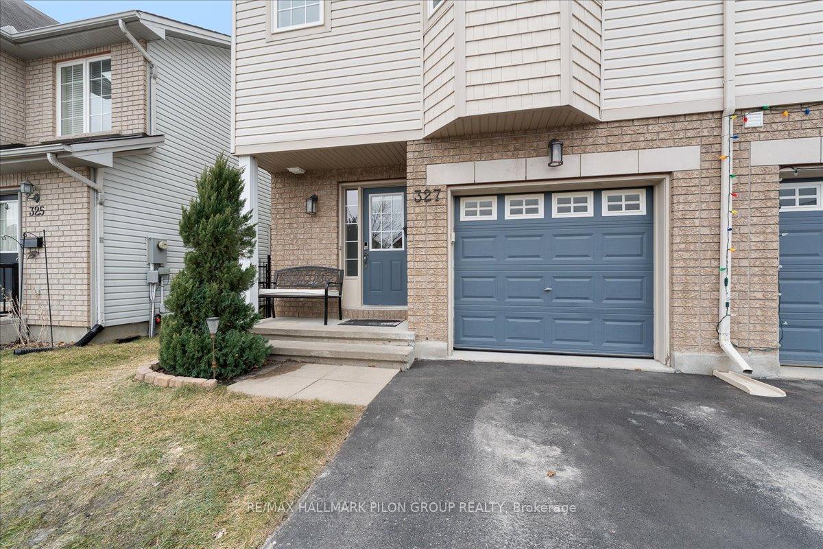 Photo 2 of 327 Saddleridge Drive, Ottawa, Mer Bleue/Bradley Estates/Anderson Park — HOMEH