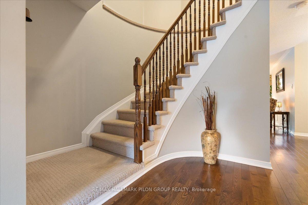 Photo 3 of 327 Saddleridge Drive, Ottawa, Mer Bleue/Bradley Estates/Anderson Park — HOMEH