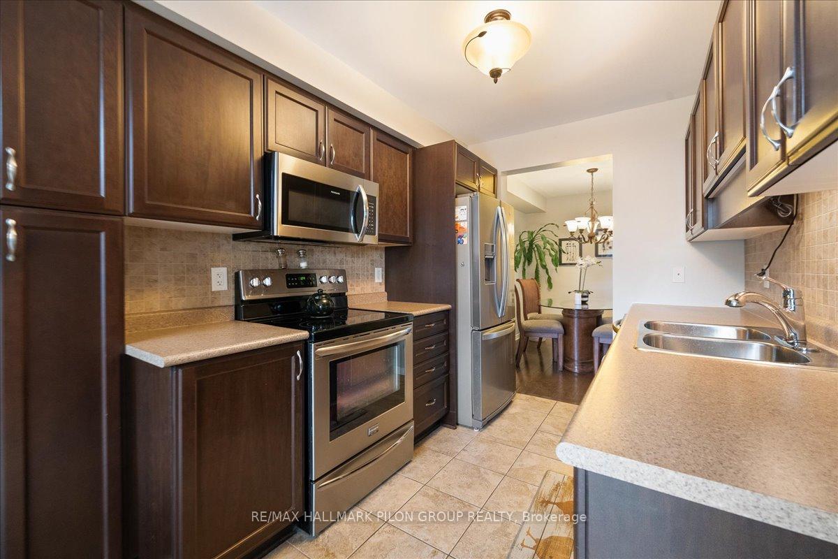 Photo 4 of 327 Saddleridge Drive, Ottawa, Mer Bleue/Bradley Estates/Anderson Park — HOMEH