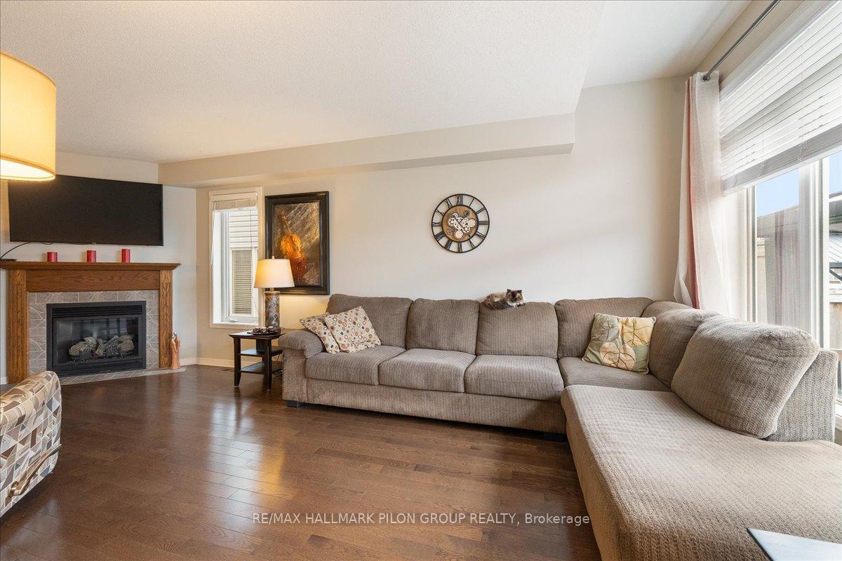 Photo 8 of 327 Saddleridge Drive, Ottawa, Mer Bleue/Bradley Estates/Anderson Park — HOMEH