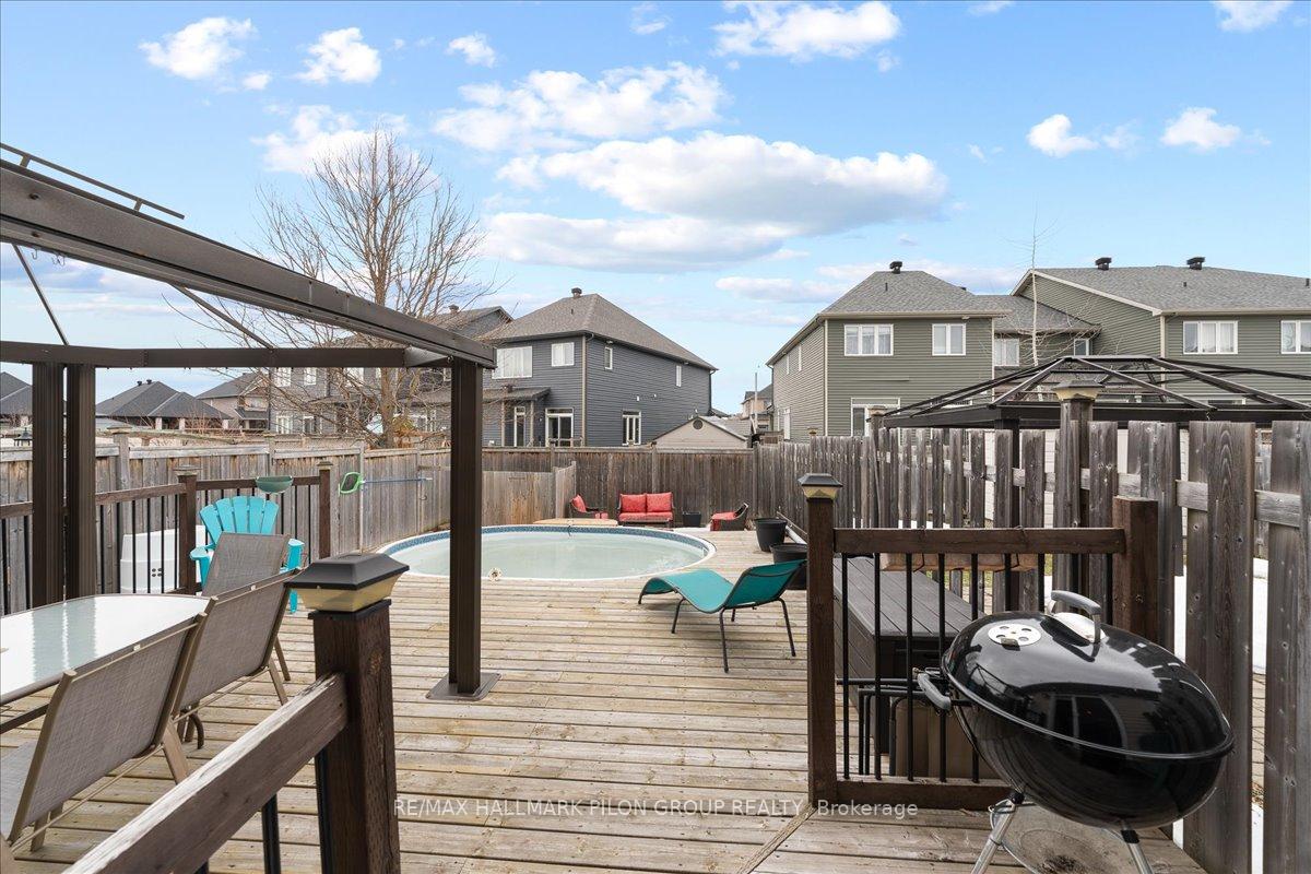 Photo 23 of 327 Saddleridge Drive, Ottawa, Mer Bleue/Bradley Estates/Anderson Park — HOMEH
