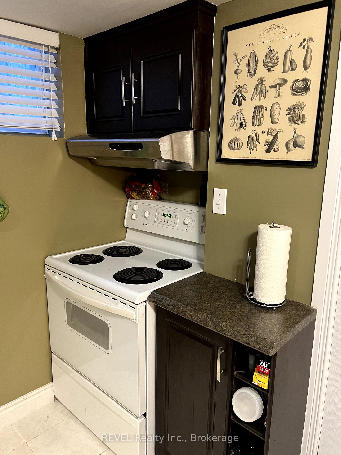 Photo 11 of Unit Lower, 6495 Pitton Road, Niagara Falls, West Wood — HOMEH