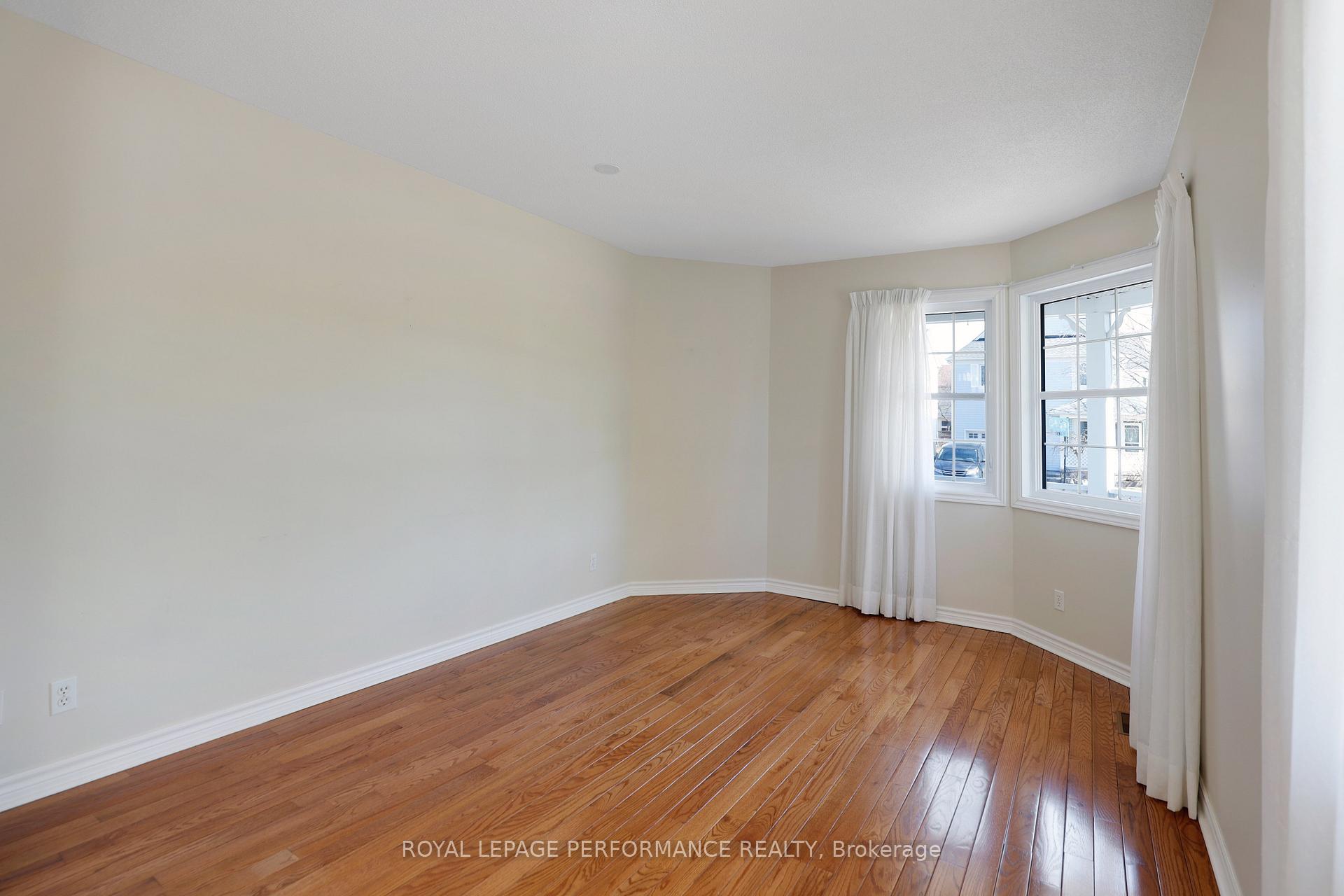 Photo 7 of 1455 Michaelsem Street, Ottawa, Chateauneuf — HOMEH