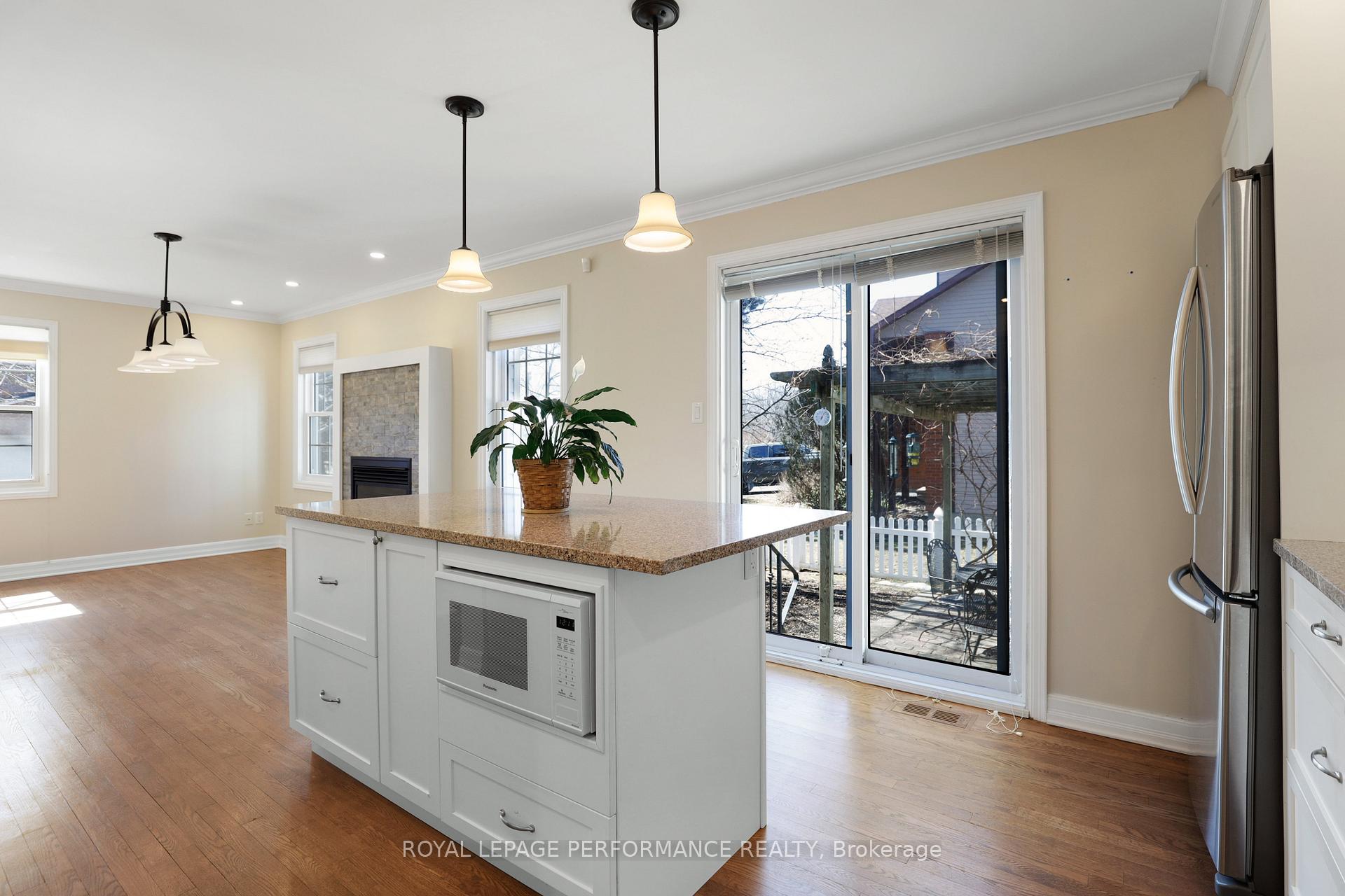 Photo 15 of 1455 Michaelsem Street, Ottawa, Chateauneuf — HOMEH