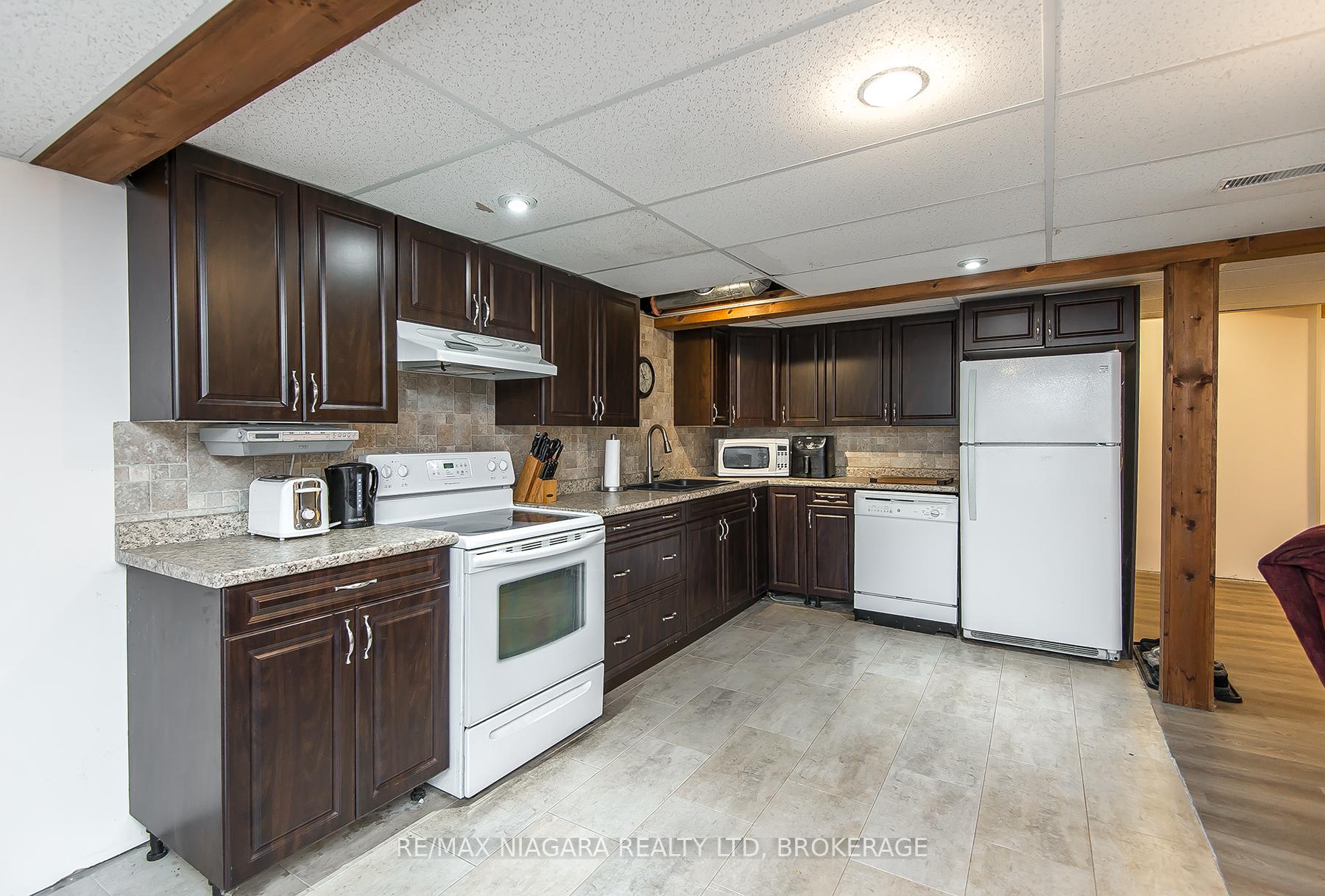 Photo 23 of 4530 Marshall Road, Niagara Falls, Lyons Creek — HOMEH