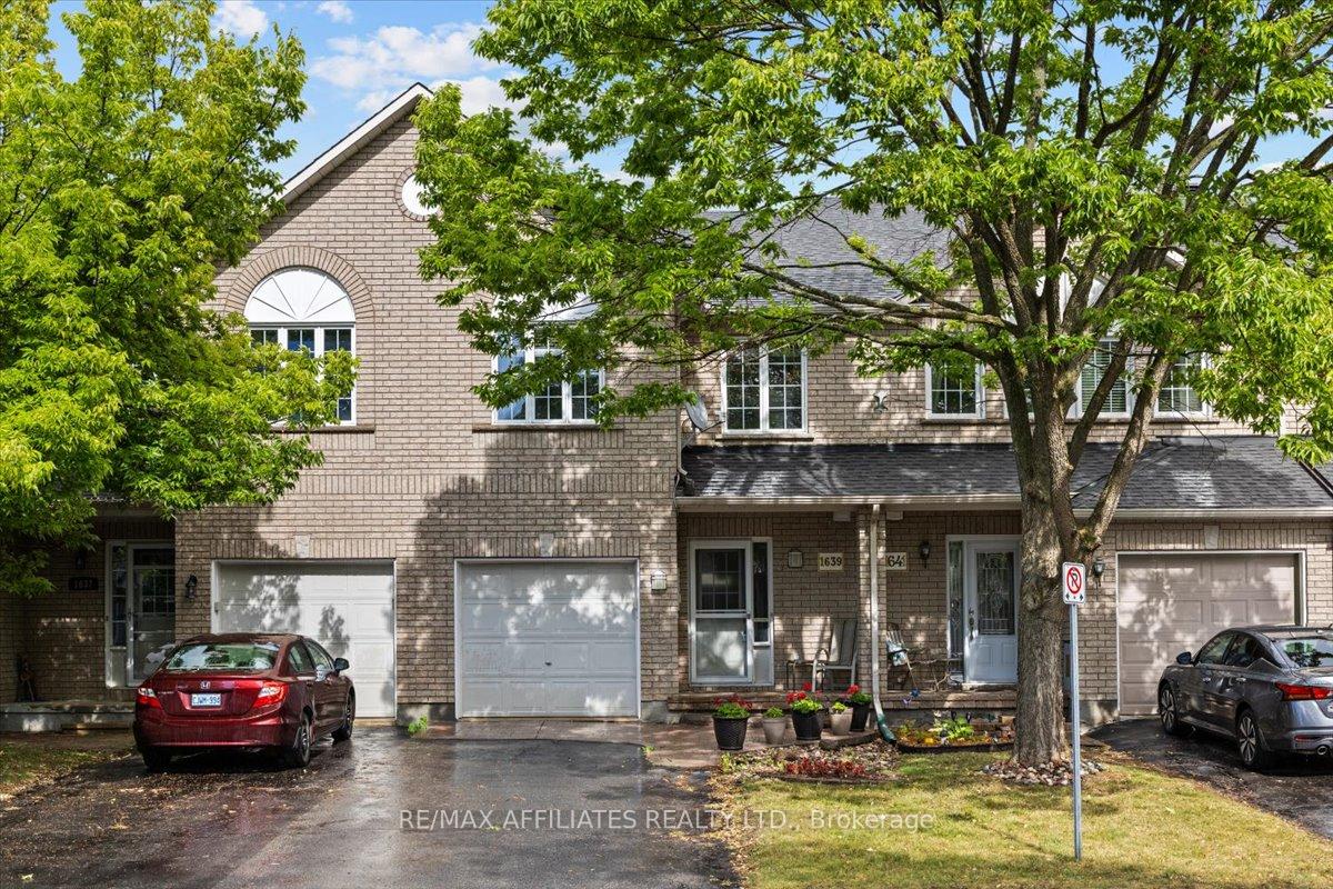 Front of 1639 Trenholm Lane