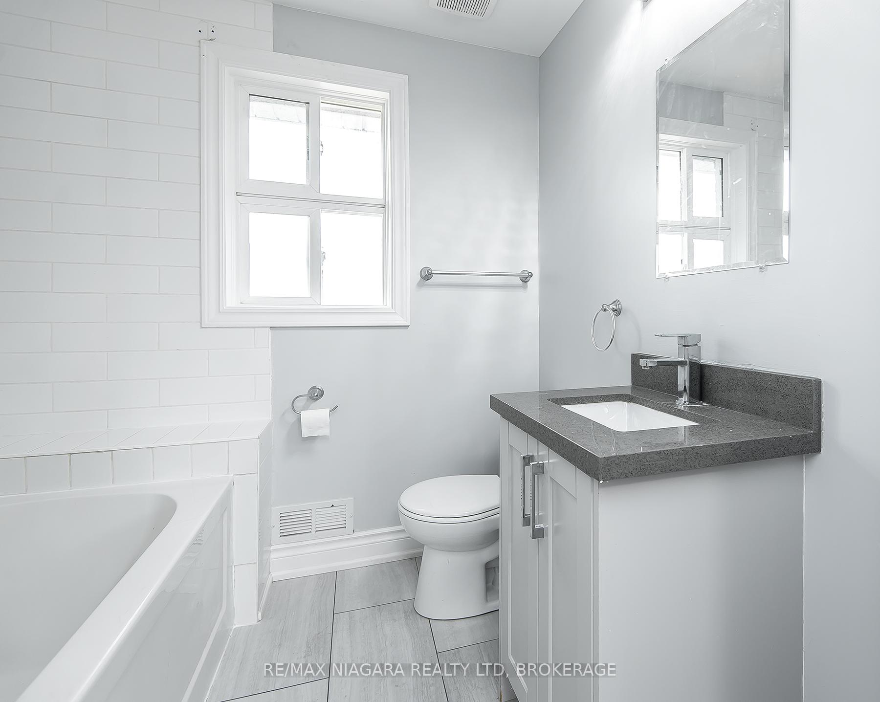 Photo 26 of 4607 Nelson Crescent, Niagara Falls, Downtown — HOMEH