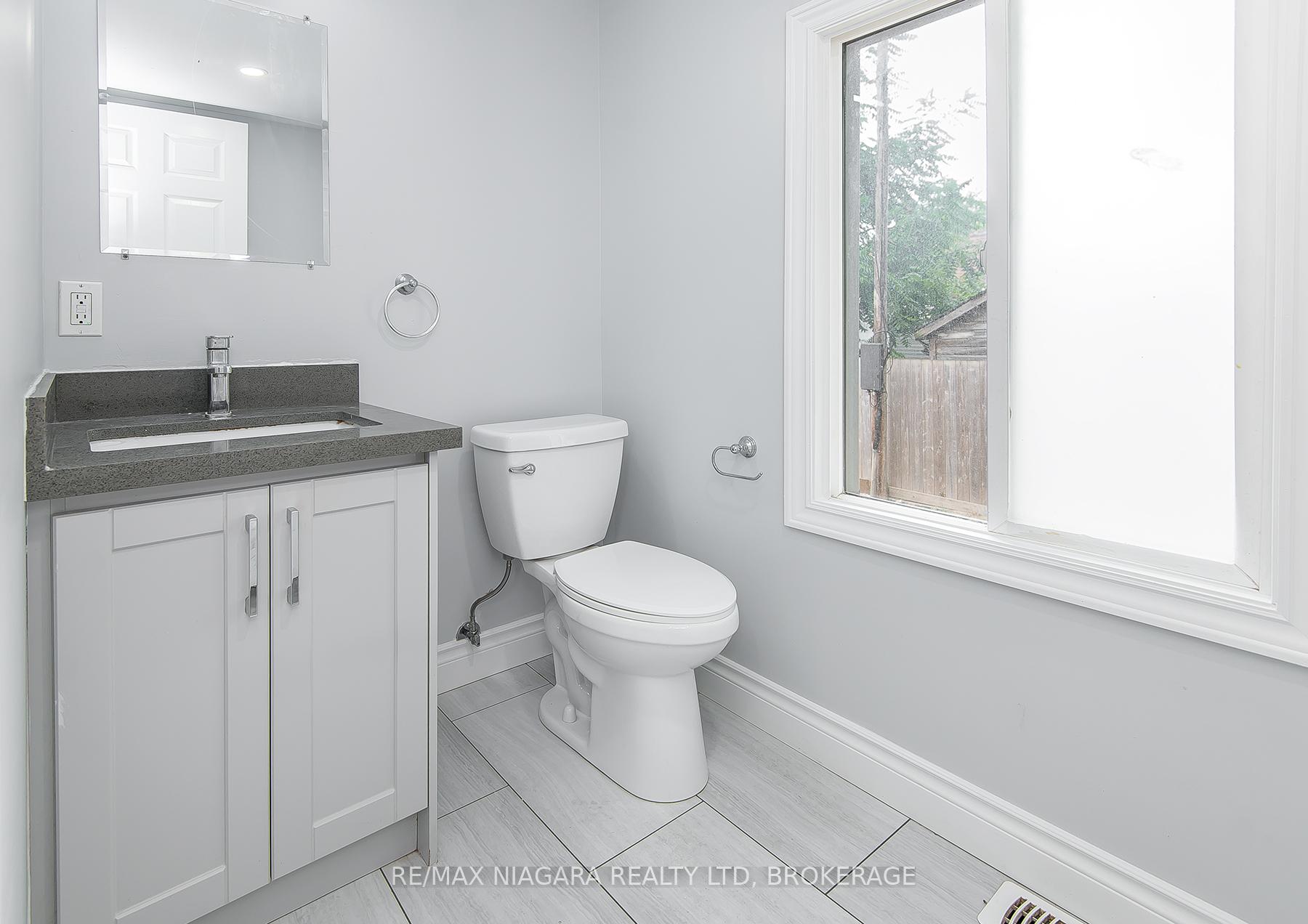 Photo 28 of 4607 Nelson Crescent, Niagara Falls, Downtown — HOMEH