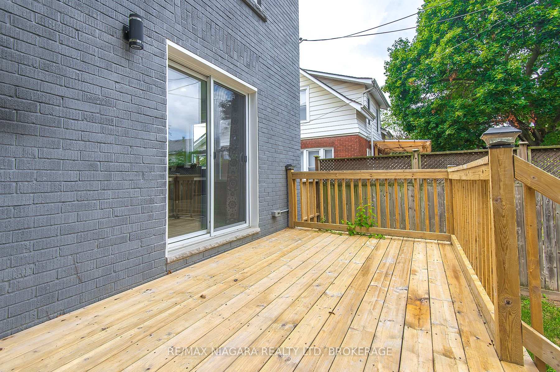 Photo 40 of 4607 Nelson Crescent, Niagara Falls, Downtown — HOMEH