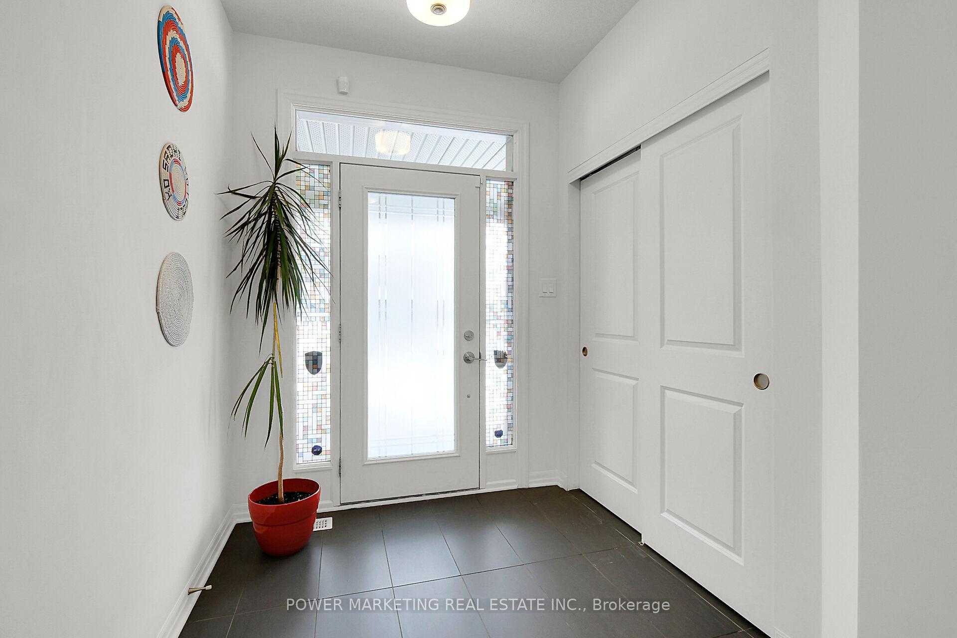 Photo 5 of 300 Broadbridge Crescent, Ottawa, Mer Bleue/Bradley Estates/Anderson Park — HOMEH