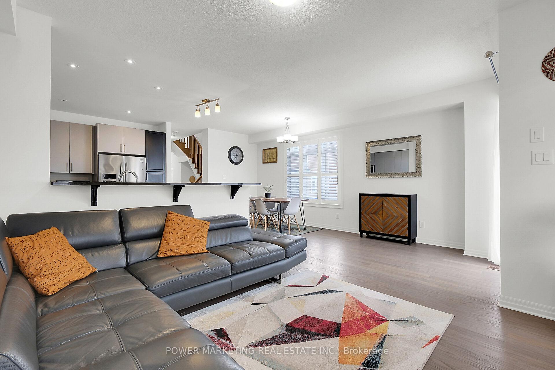 Photo 8 of 300 Broadbridge Crescent, Ottawa, Mer Bleue/Bradley Estates/Anderson Park — HOMEH