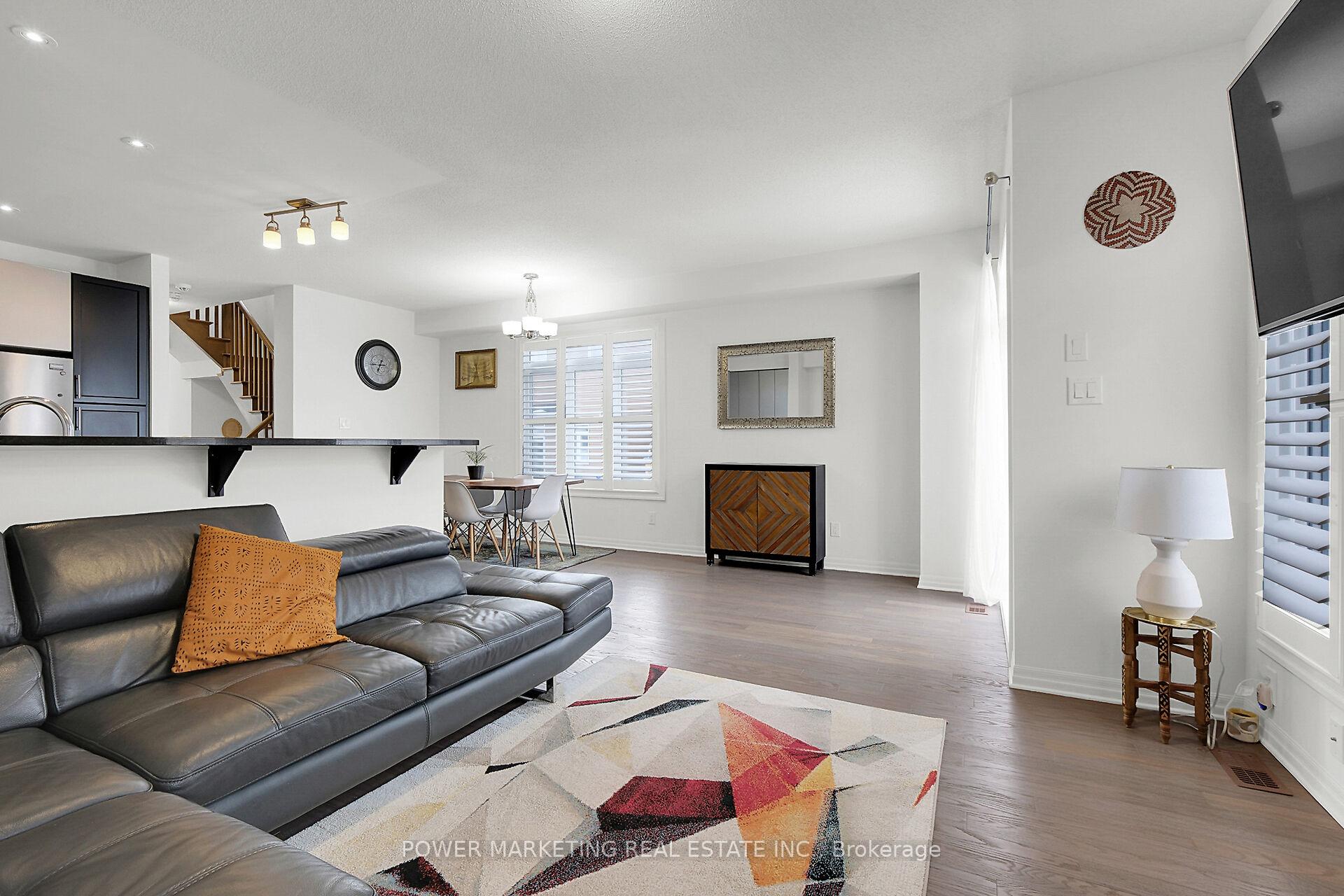 Photo 9 of 300 Broadbridge Crescent, Ottawa, Mer Bleue/Bradley Estates/Anderson Park — HOMEH