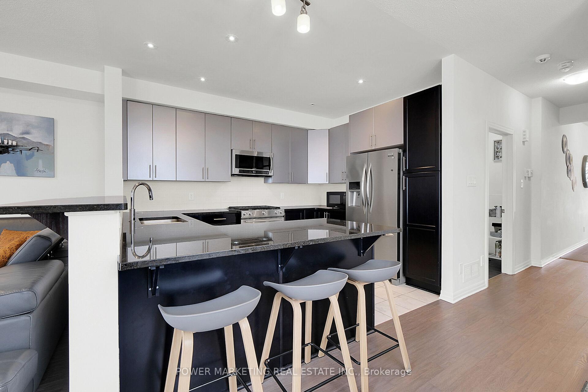Photo 15 of 300 Broadbridge Crescent, Ottawa, Mer Bleue/Bradley Estates/Anderson Park — HOMEH
