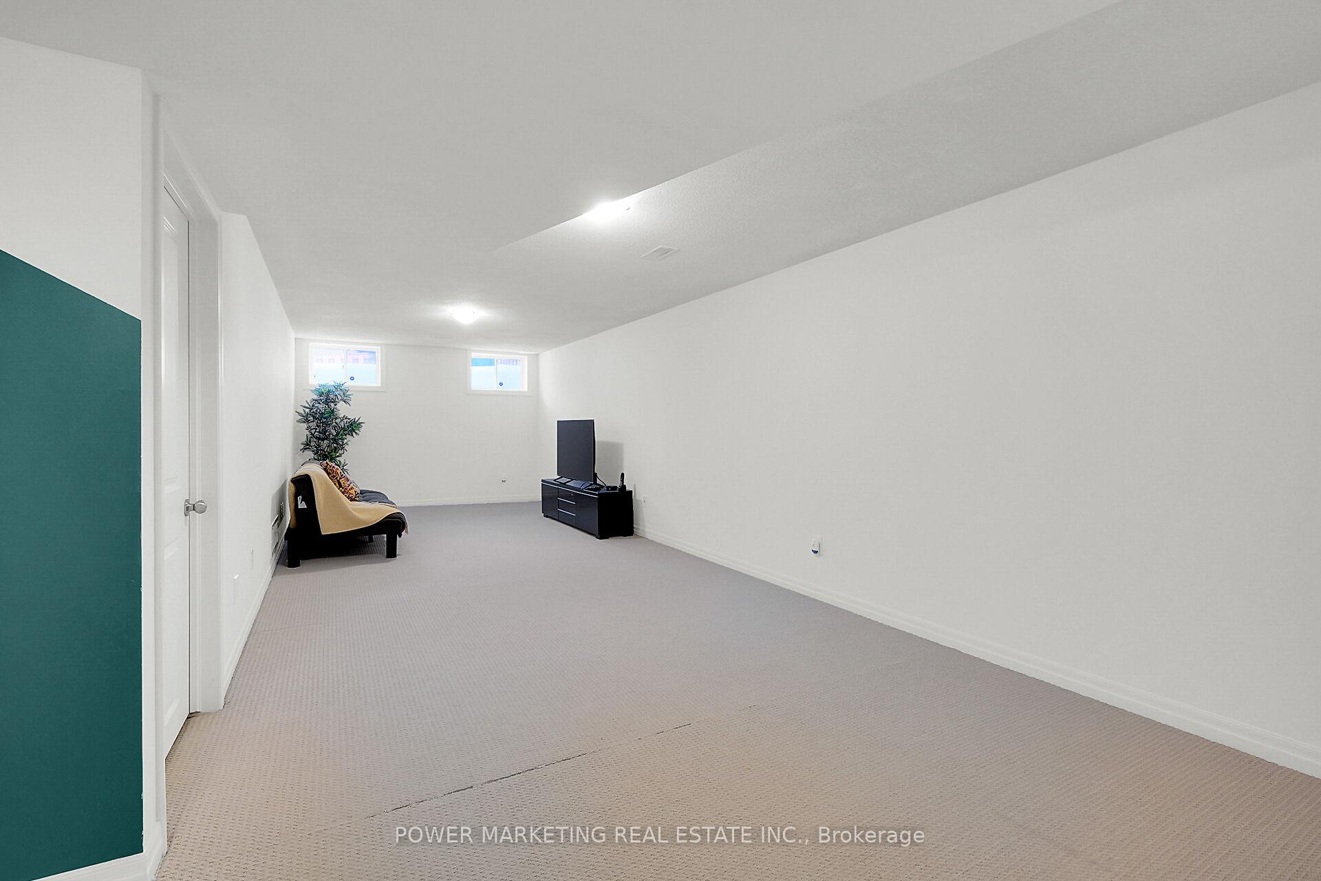 Photo 42 of 300 Broadbridge Crescent, Ottawa, Mer Bleue/Bradley Estates/Anderson Park — HOMEH