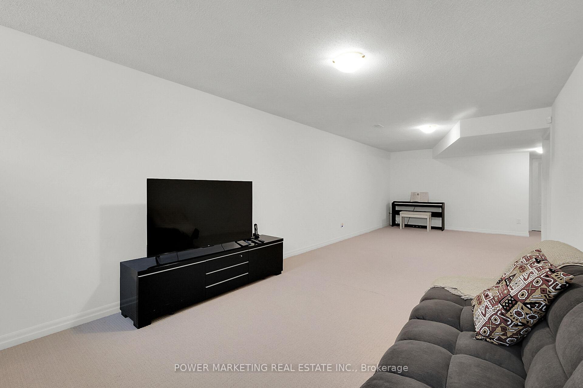 Photo 44 of 300 Broadbridge Crescent, Ottawa, Mer Bleue/Bradley Estates/Anderson Park — HOMEH