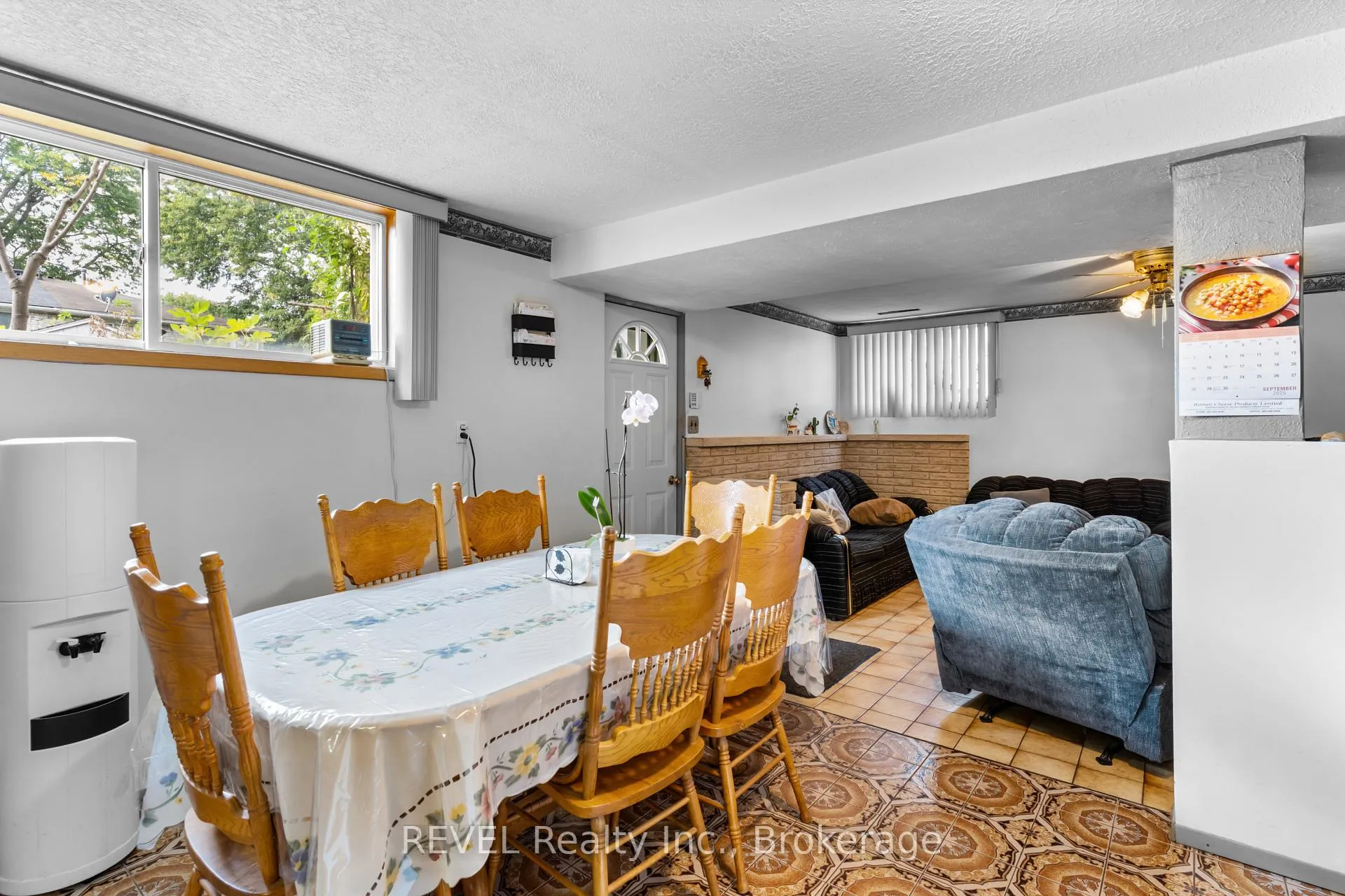 Photo 18 of 6256 Johnson Drive, Niagara Falls, Church's Lane — HOMEH