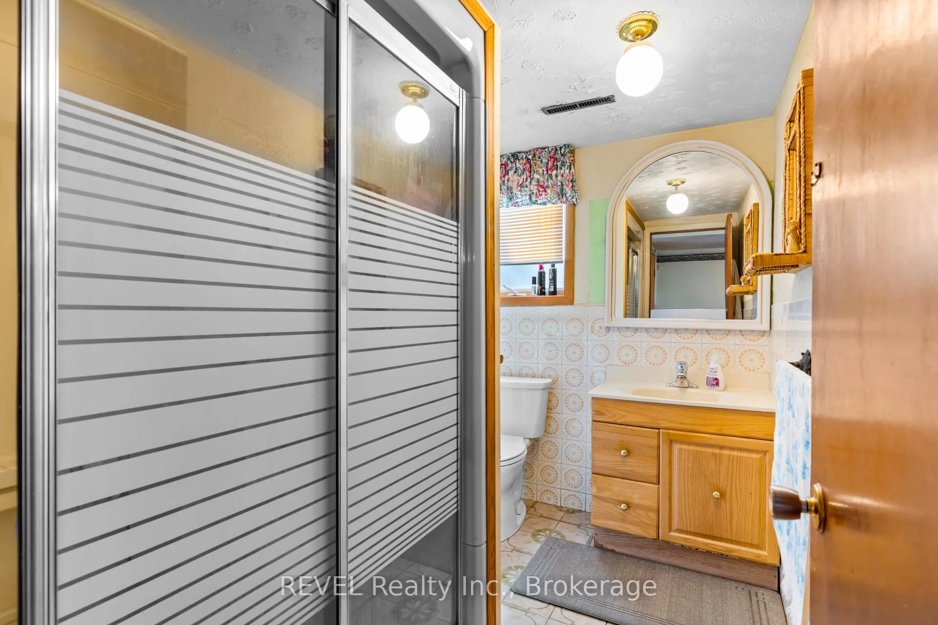 Photo 21 of 6256 Johnson Drive, Niagara Falls, Church's Lane — HOMEH
