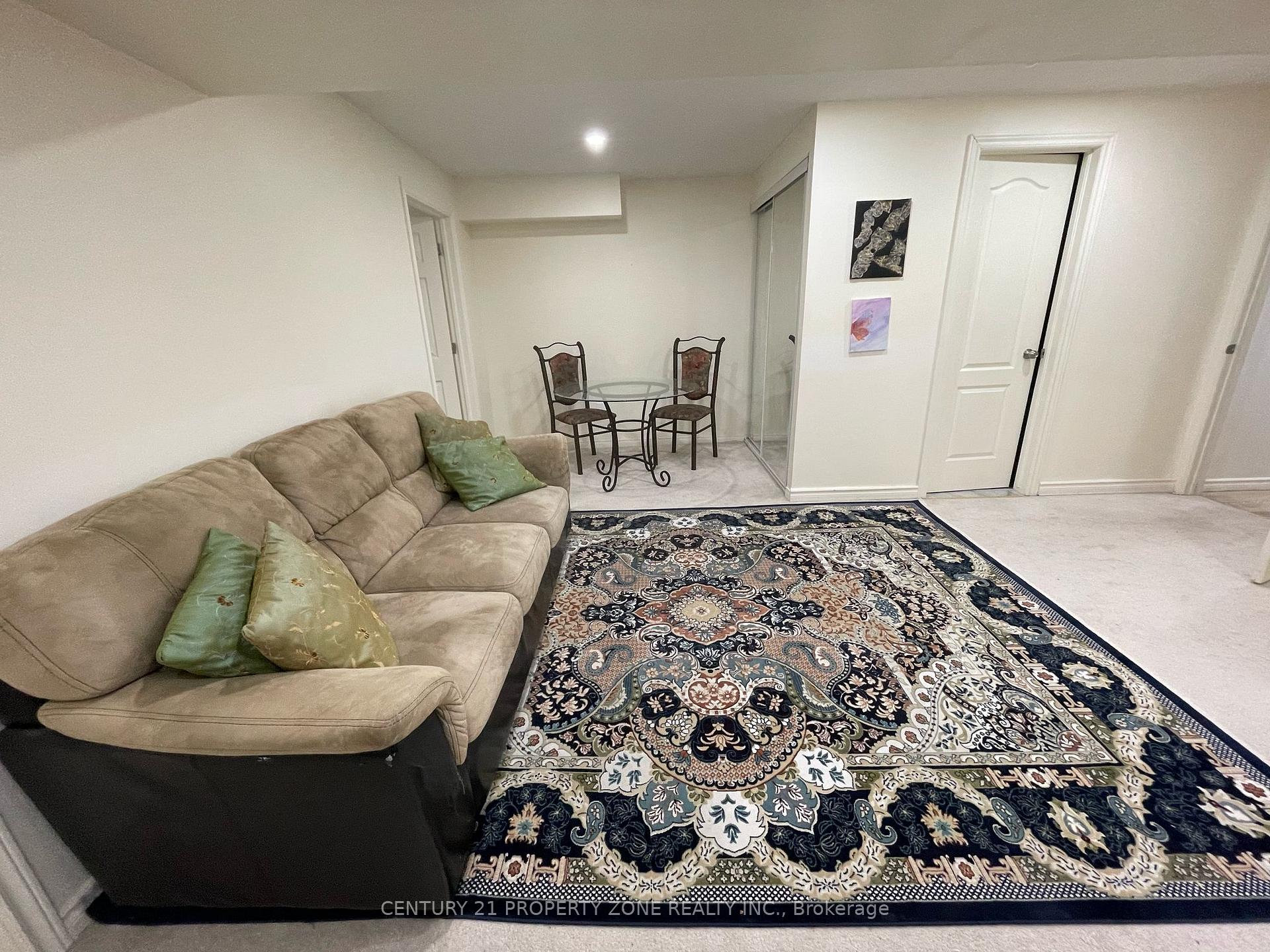 Photo 5 of 504 Downes Jackson Heights, Milton, Harrison — HOMEH