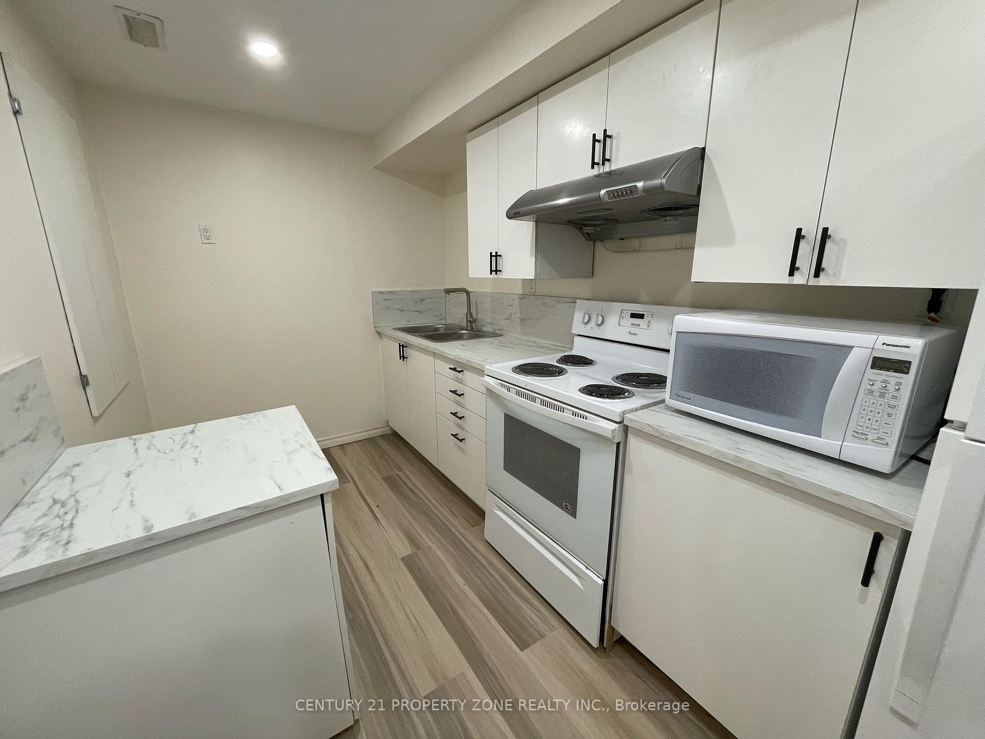Photo 7 of 504 Downes Jackson Heights, Milton, Harrison — HOMEH