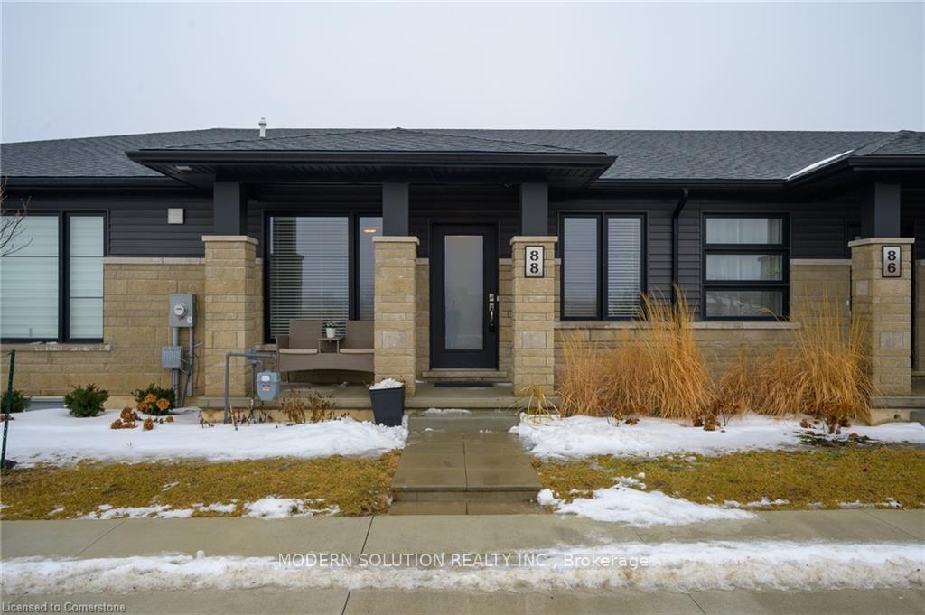 Photo 2 of 88 Summersides Boulevard, Pelham, Fonthill — HOMEH