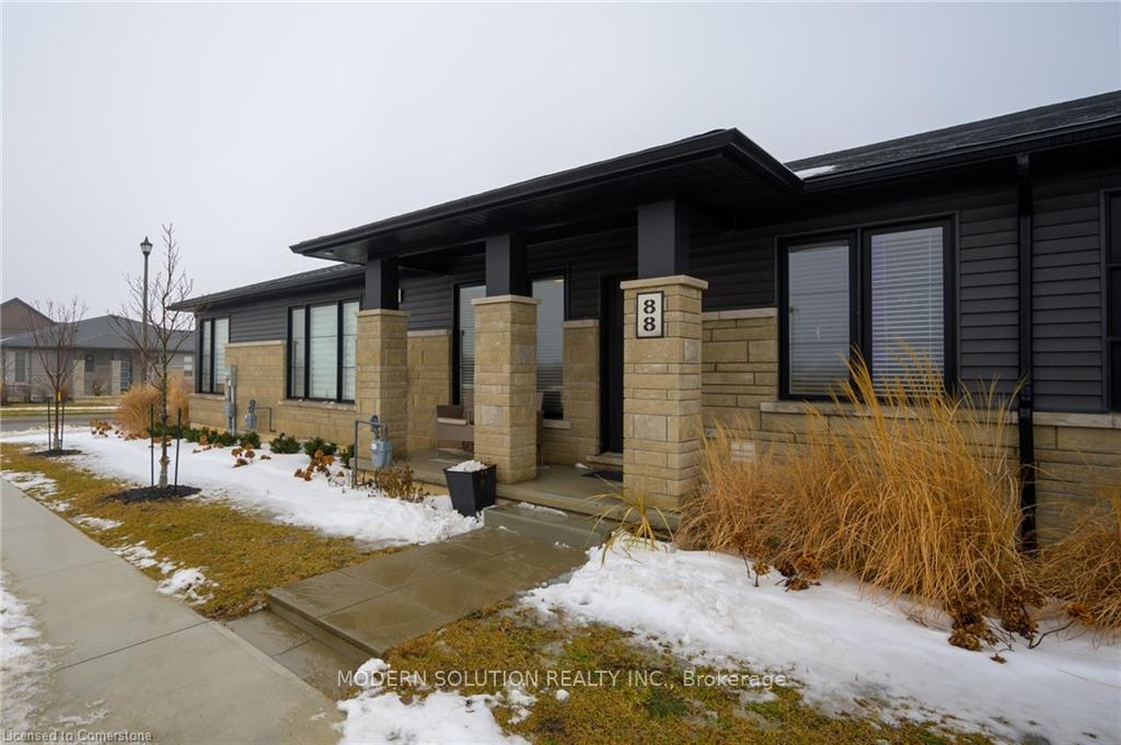 Photo 3 of 88 Summersides Boulevard, Pelham, Fonthill — HOMEH