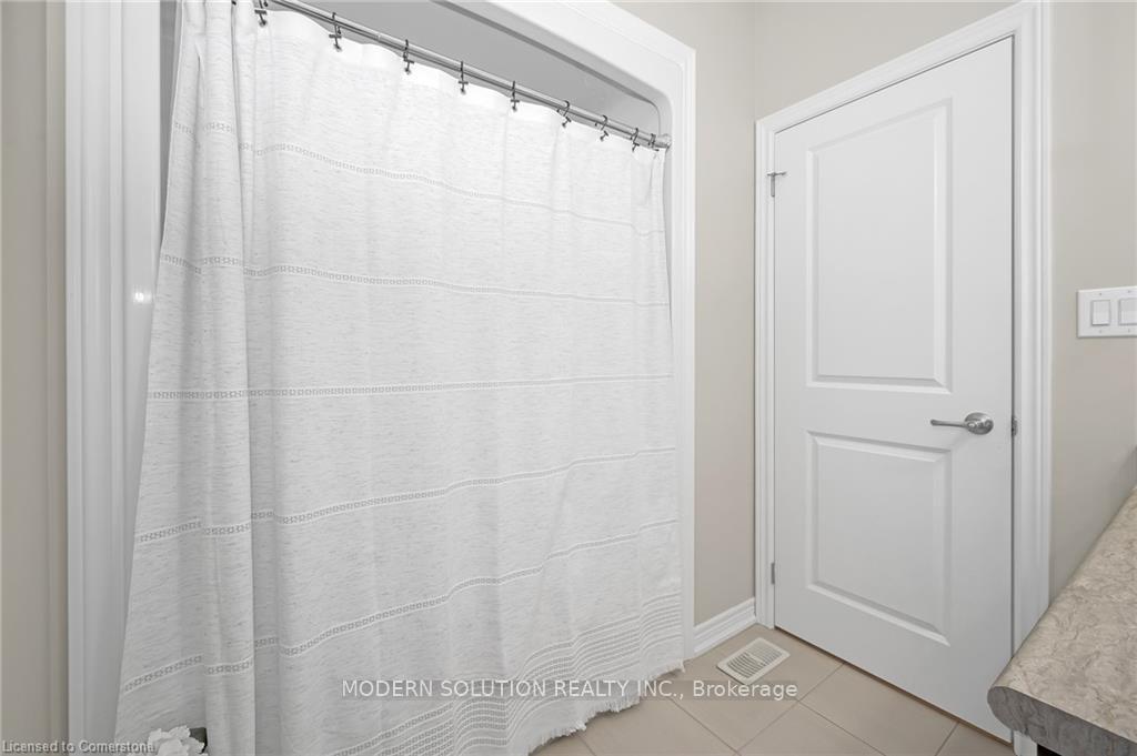 Photo 11 of 88 Summersides Boulevard, Pelham, Fonthill — HOMEH