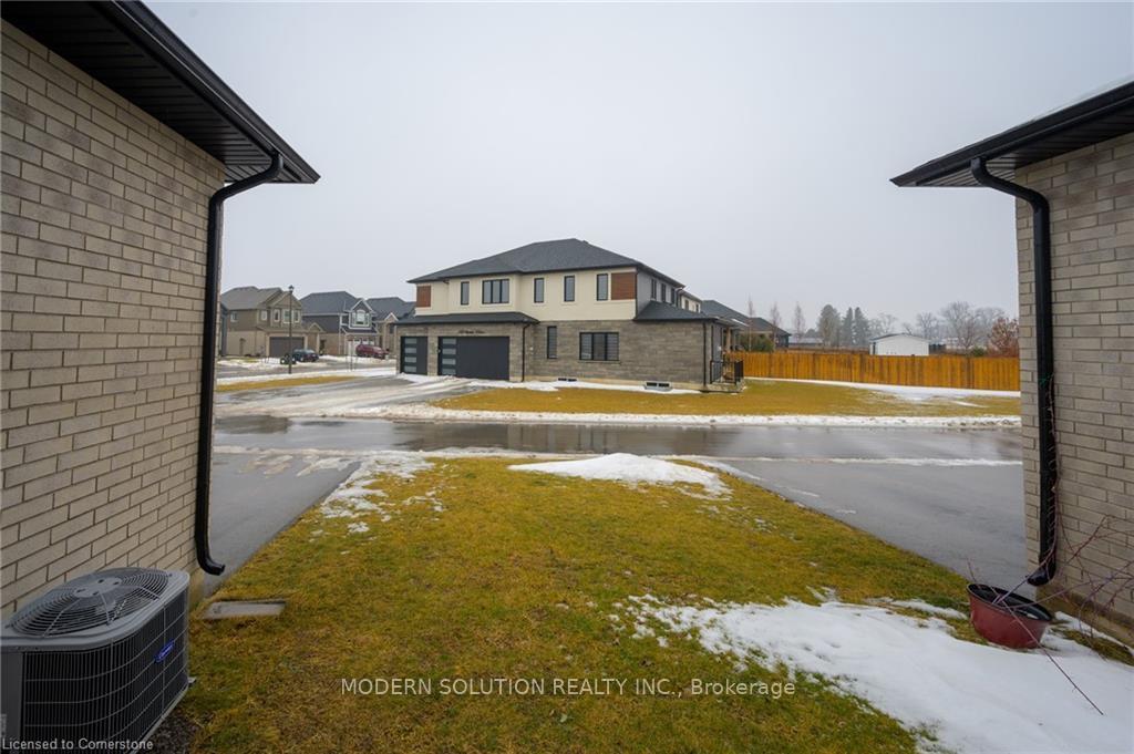 Photo 37 of 88 Summersides Boulevard, Pelham, Fonthill — HOMEH