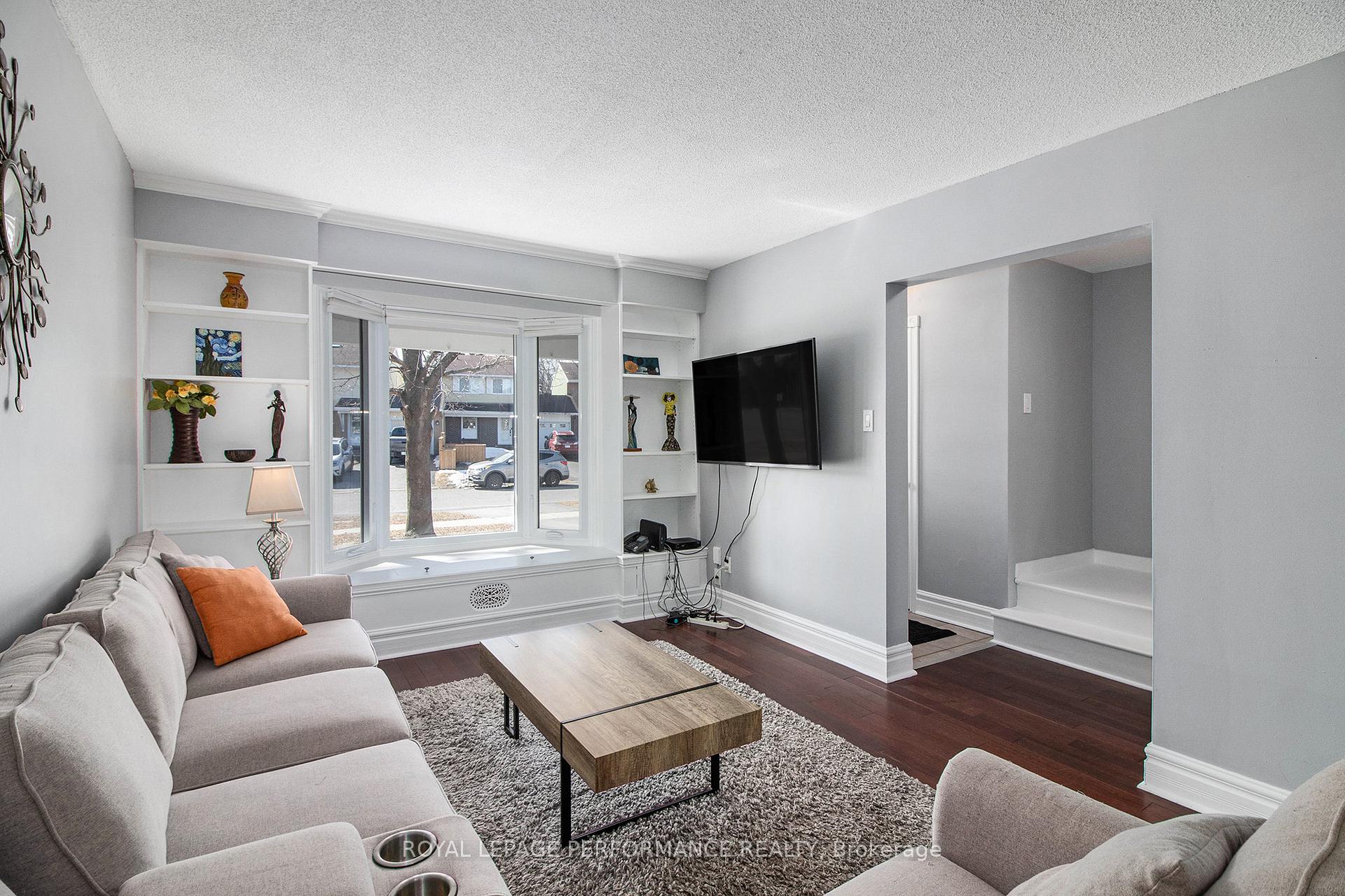 Photo 6 of 6329 Paddler Way, Ottawa, Hiawatha Park/Convent Glen — HOMEH