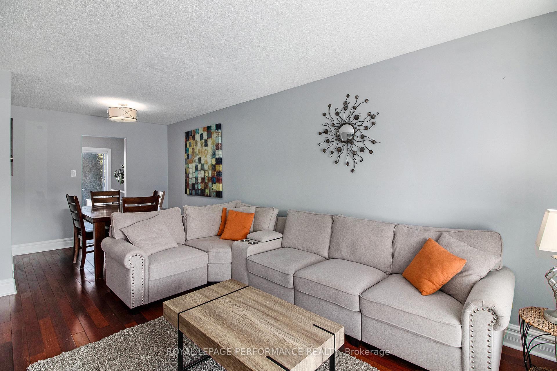 Photo 7 of 6329 Paddler Way, Ottawa, Hiawatha Park/Convent Glen — HOMEH
