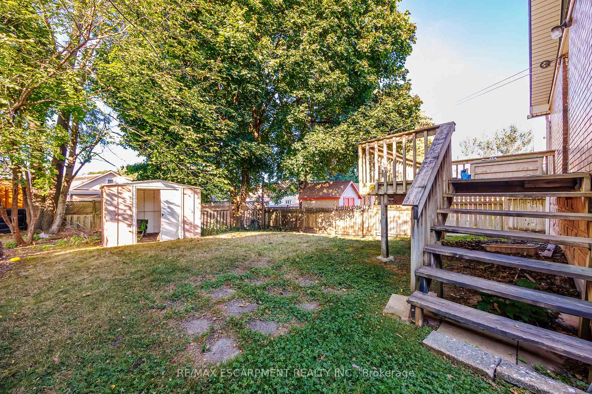 Photo 17 of 5417 Bridge Street, Niagara Falls, Downtown — HOMEH