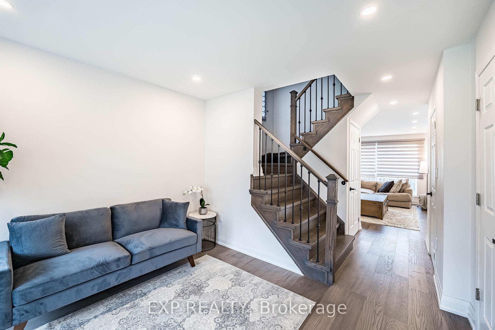 Photo 3 of 1116 Barr Crescent, Milton, Beaty — HOMEH