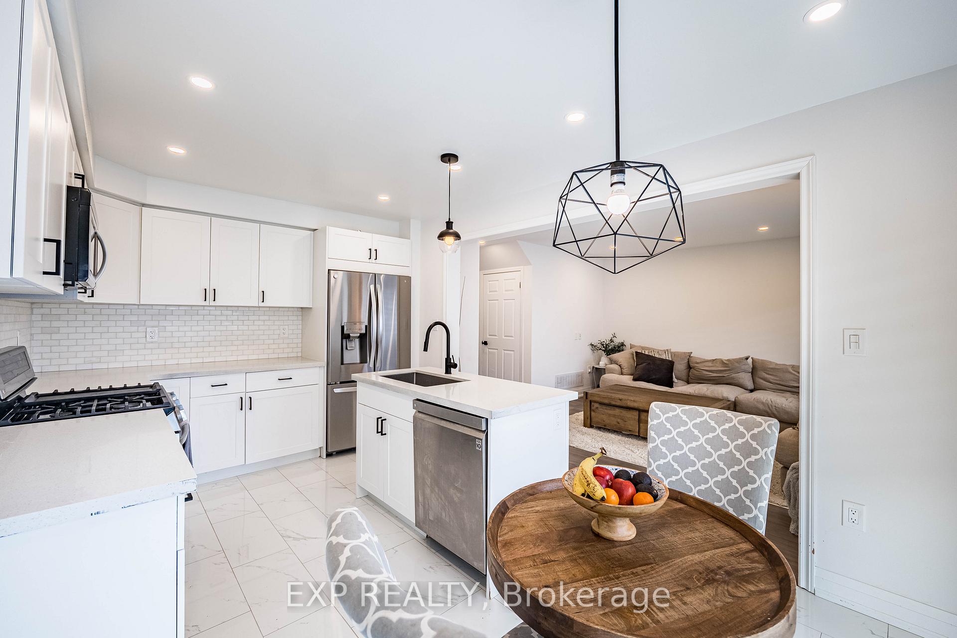 Photo 14 of 1116 Barr Crescent, Milton, Beaty — HOMEH