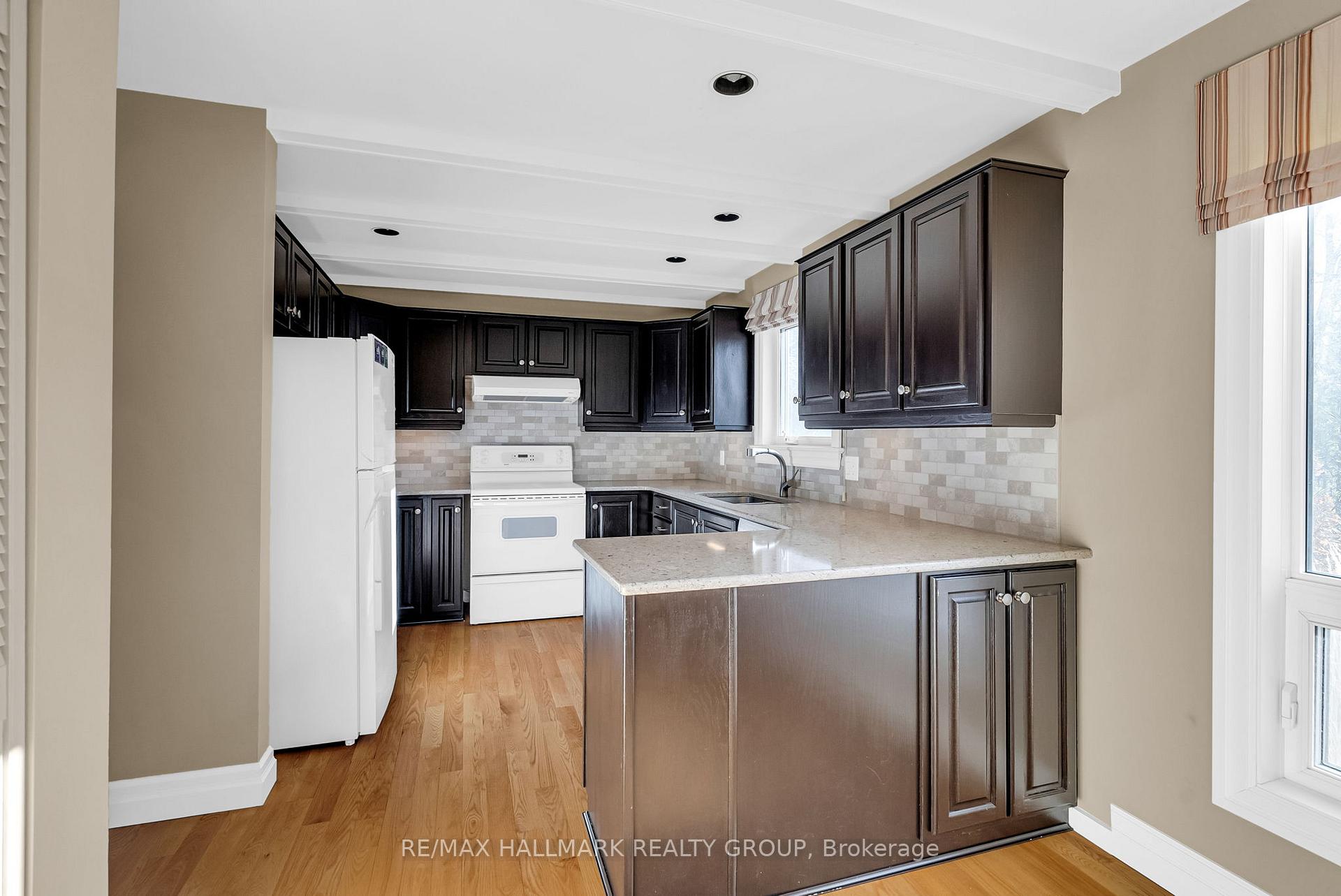 Photo 16 of 838 Explorer Lane, Ottawa, Convent Glen — HOMEH