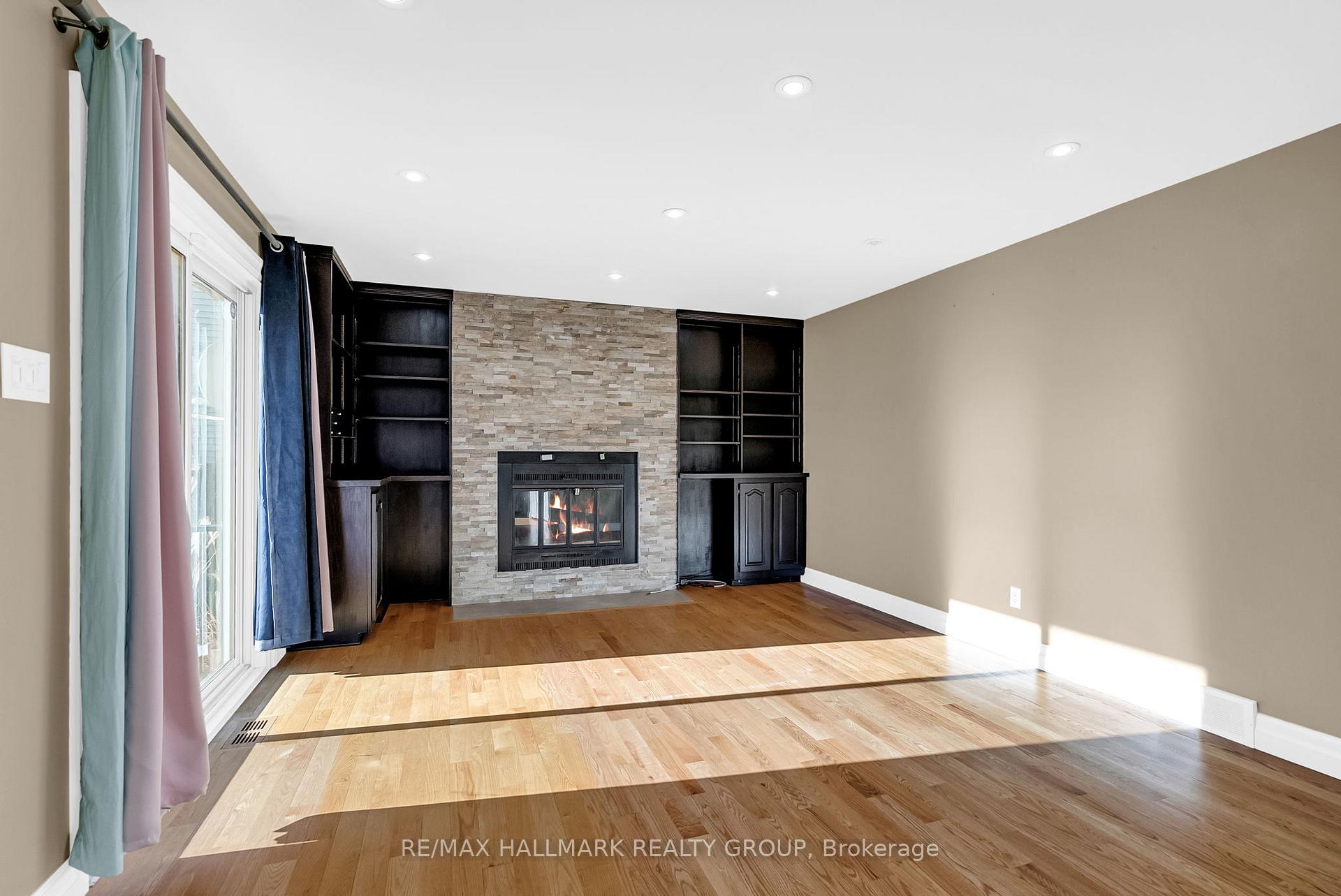 Photo 21 of 838 Explorer Lane, Ottawa, Convent Glen — HOMEH