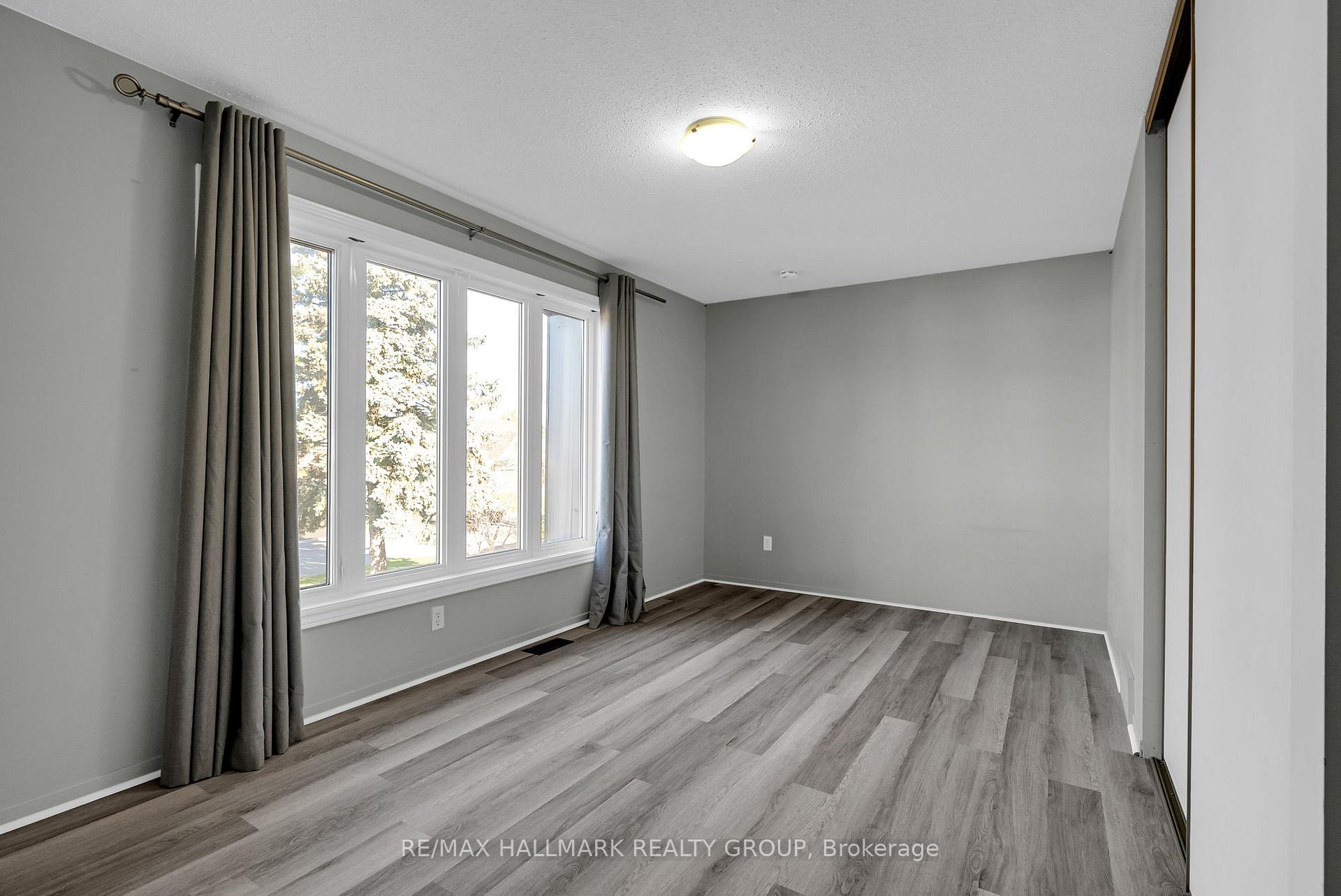 Photo 30 of 838 Explorer Lane, Ottawa, Convent Glen — HOMEH