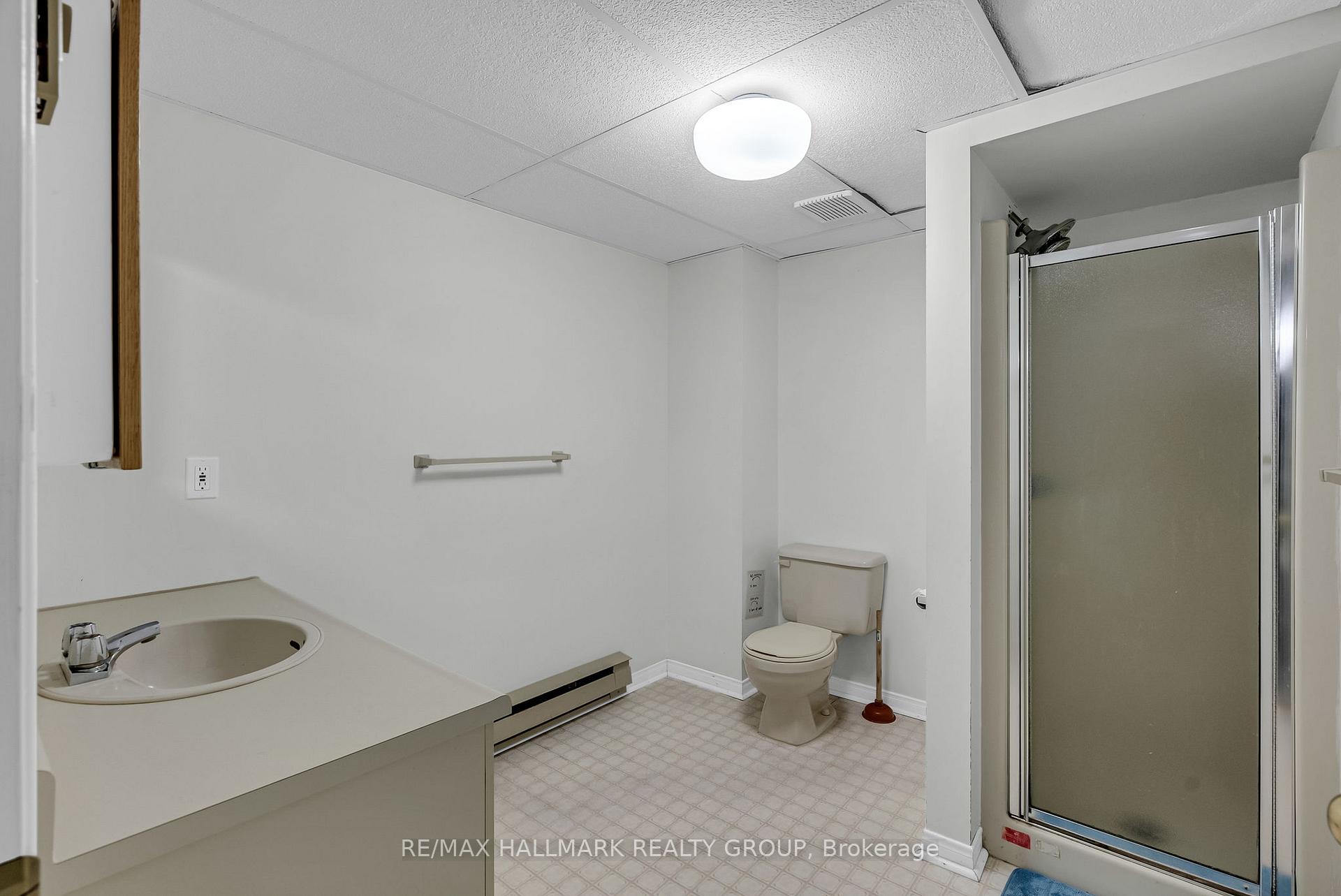 Photo 40 of 838 Explorer Lane, Ottawa, Convent Glen — HOMEH