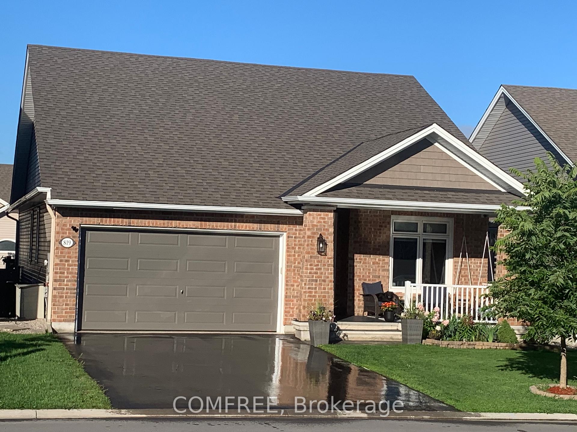 Front of 819 Tewin Circle