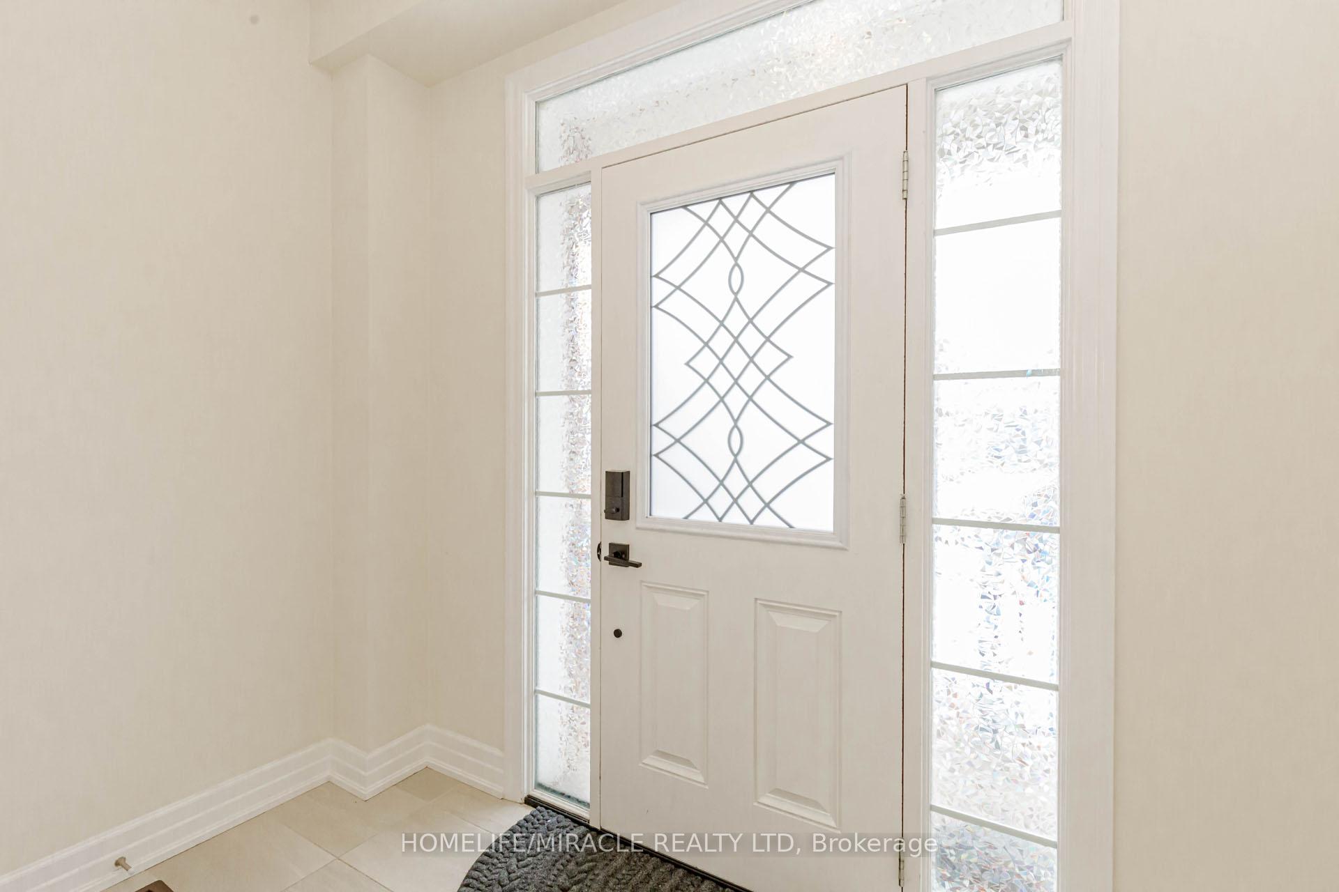 Photo 4 of 9538 Tallgrass Avenue, Niagara Falls, Lyons Creek — HOMEH