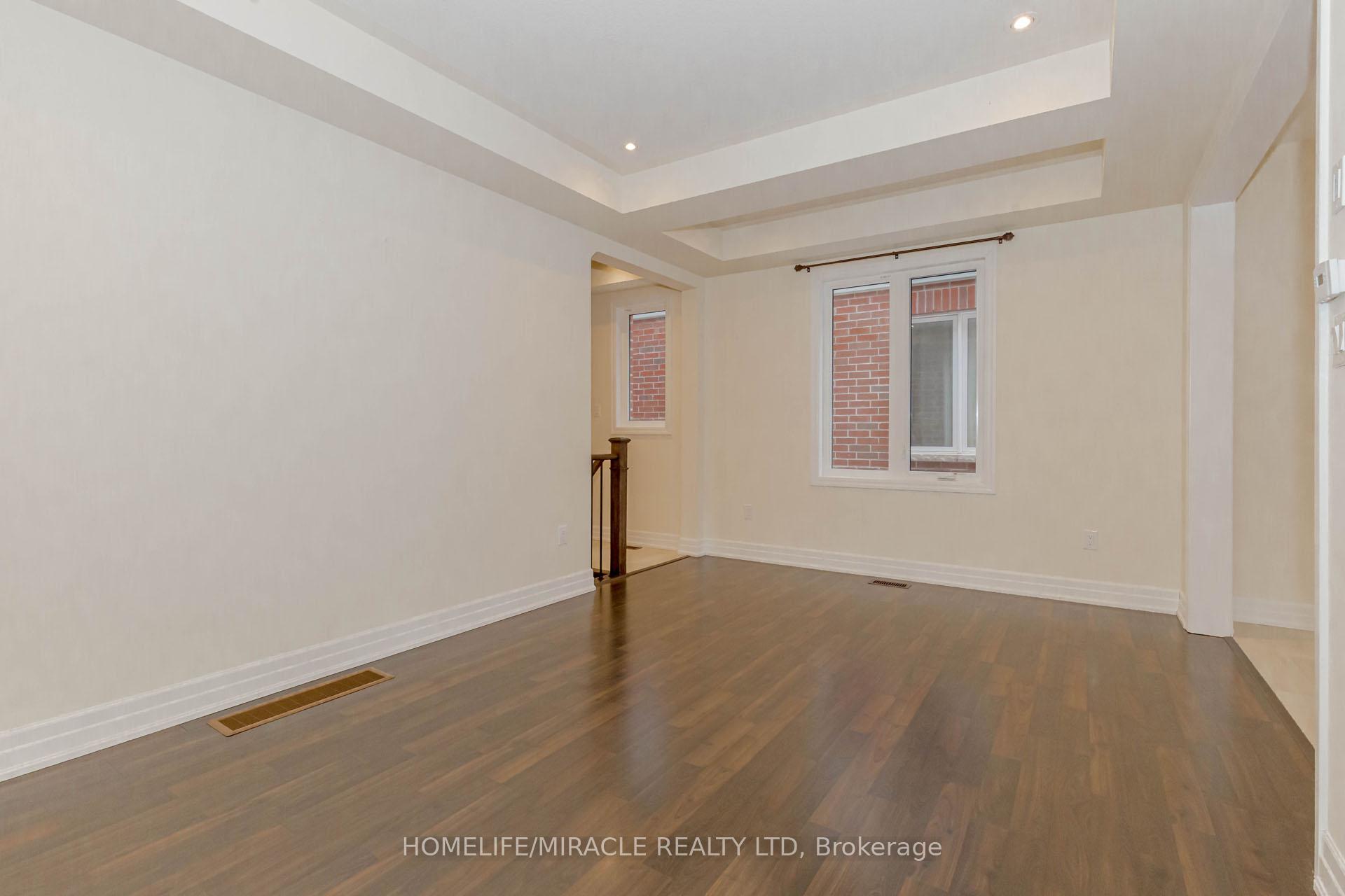 Photo 9 of 9538 Tallgrass Avenue, Niagara Falls, Lyons Creek — HOMEH